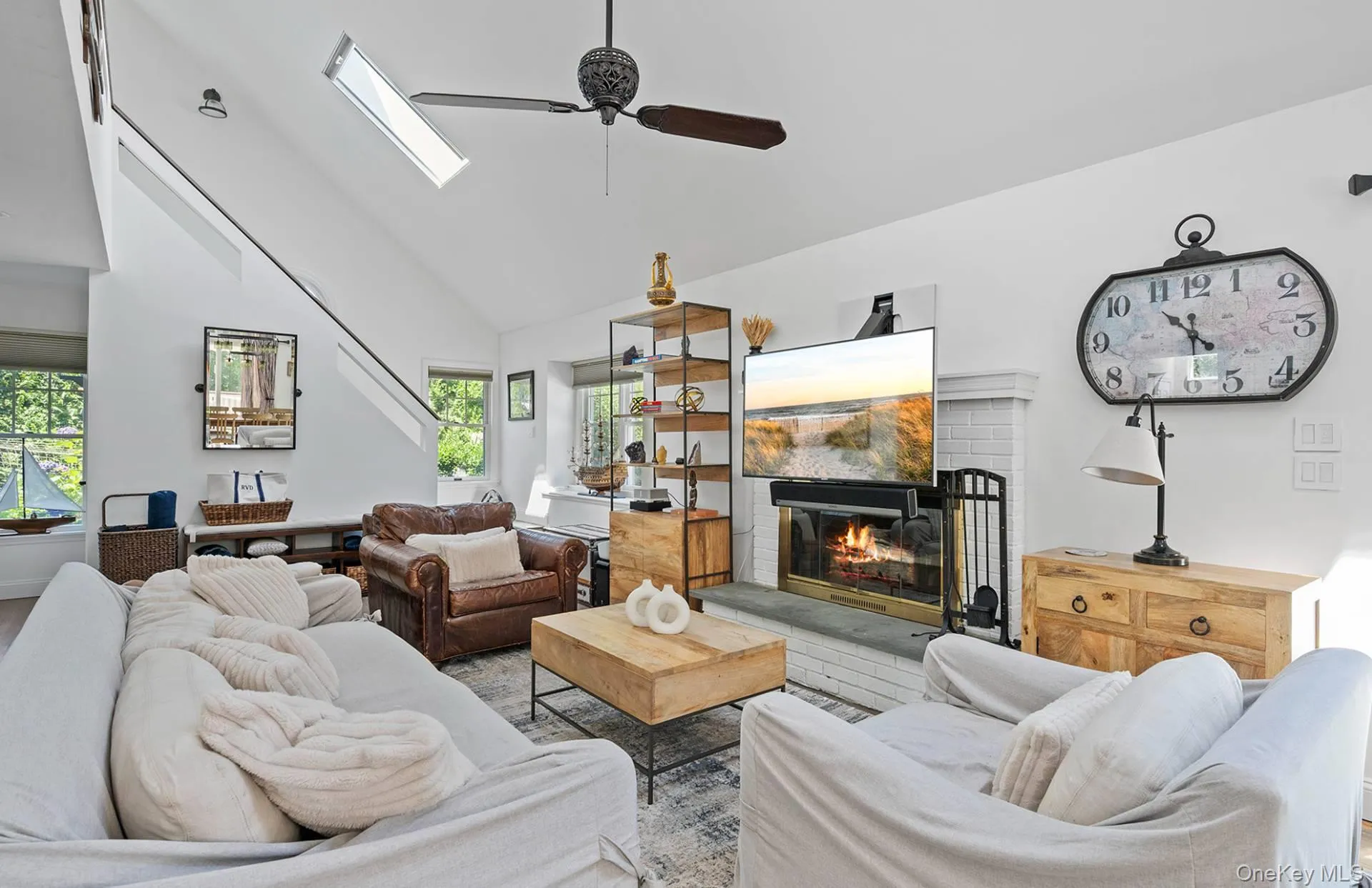 28 Windermere Drive, Southampton, NY, 4 Bedrooms Bedrooms, ,3 BathroomsBathrooms,Residential Lease,For Rent,Windermere,0,965730 28 Windermere Drive, Southampton, NY, 4 Bedrooms Bedrooms, ,3 BathroomsBathrooms,Residential Lease,For Rent,Windermere,0,965730