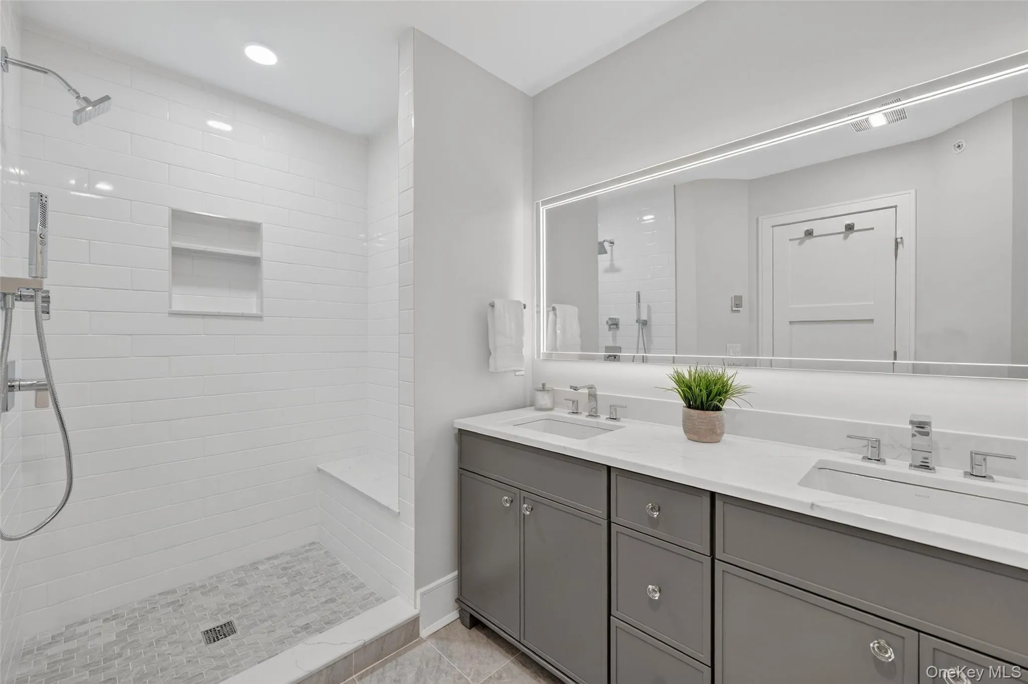 1827 Soundview Court, Yorktown, NY, 4 Bedrooms Bedrooms, 7 Rooms Rooms,3 BathroomsBathrooms,Residential,For Rent,Soundview,0,965737 1827 Soundview Court, Yorktown, NY, 4 Bedrooms Bedrooms, 7 Rooms Rooms,3 BathroomsBathrooms,Residential,For Rent,Soundview,0,965737