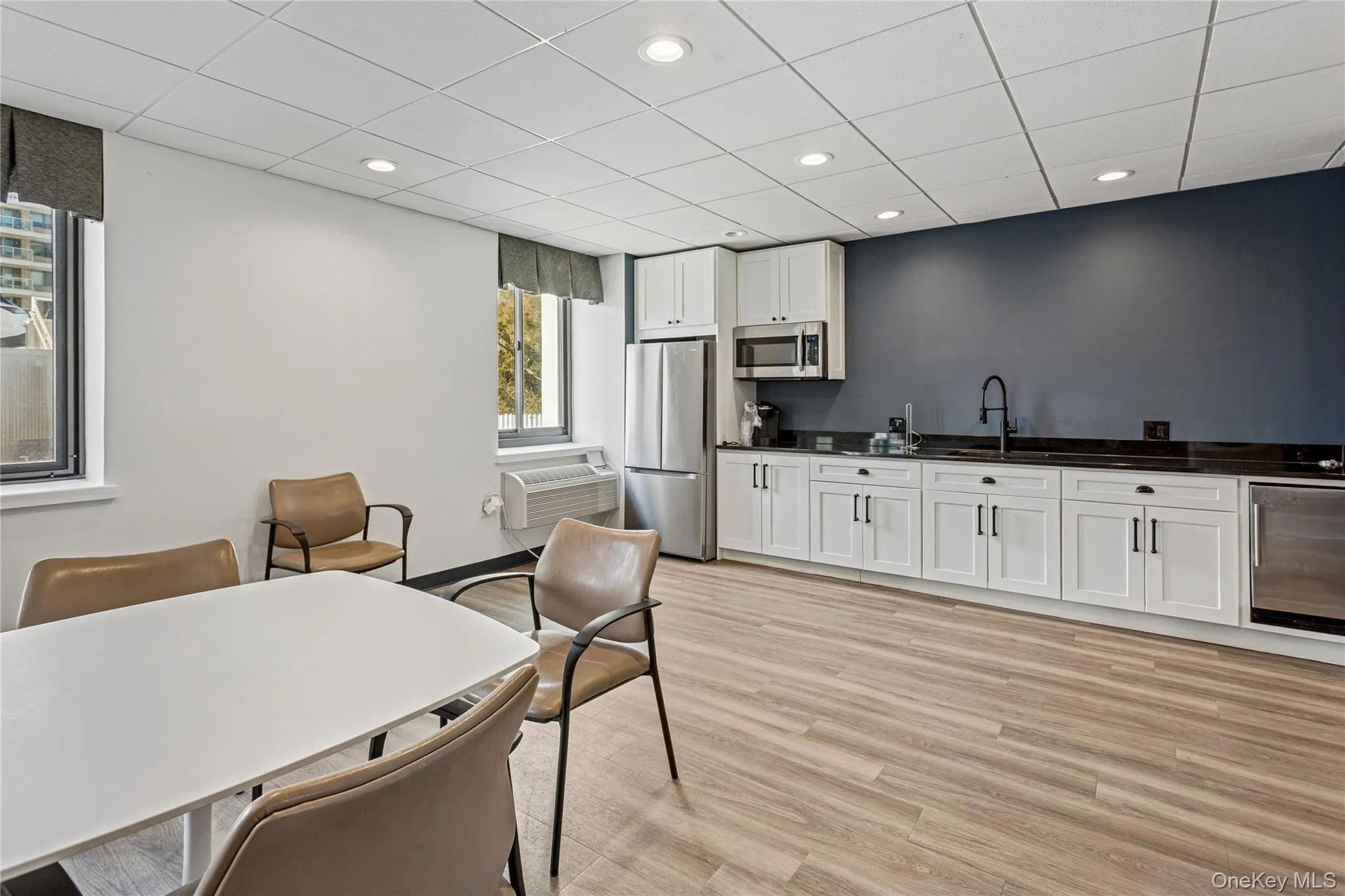 100 Broadway, Long Beach, NY, 1 Bedroom Bedrooms, 5 Rooms Rooms,1 BathroomBathrooms,Residential Lease,For Rent,Broadway,0,965750 100 Broadway, Long Beach, NY, 1 Bedroom Bedrooms, 5 Rooms Rooms,1 BathroomBathrooms,Residential Lease,For Rent,Broadway,0,965750