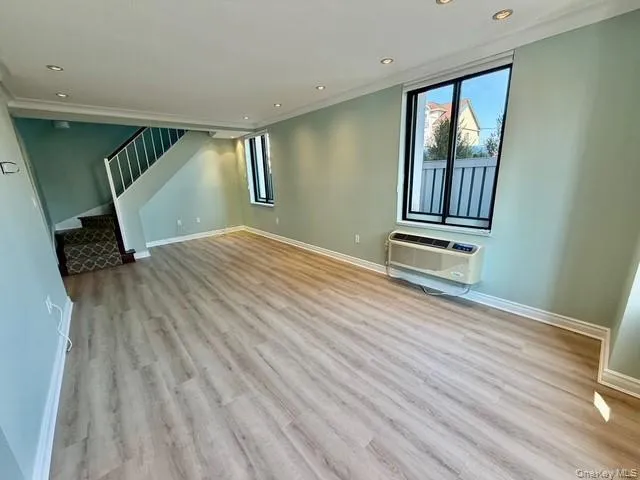 100 Broadway, Long Beach, NY, 1 Bedroom Bedrooms, 5 Rooms Rooms,1 BathroomBathrooms,Residential Lease,For Rent,Broadway,0,965750 100 Broadway, Long Beach, NY, 1 Bedroom Bedrooms, 5 Rooms Rooms,1 BathroomBathrooms,Residential Lease,For Rent,Broadway,0,965750