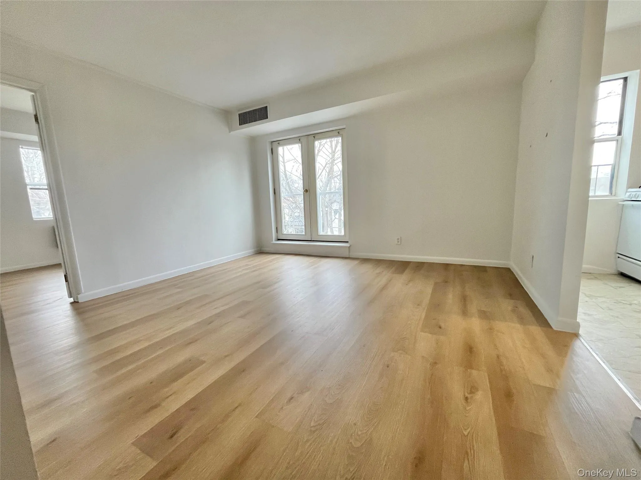501 Barry Avenue, Mamaroneck, NY, 1 Bedroom Bedrooms, 3 Rooms Rooms,1 BathroomBathrooms,Residential Lease,For Rent,Barry,0,965757 501 Barry Avenue, Mamaroneck, NY, 1 Bedroom Bedrooms, 3 Rooms Rooms,1 BathroomBathrooms,Residential Lease,For Rent,Barry,0,965757