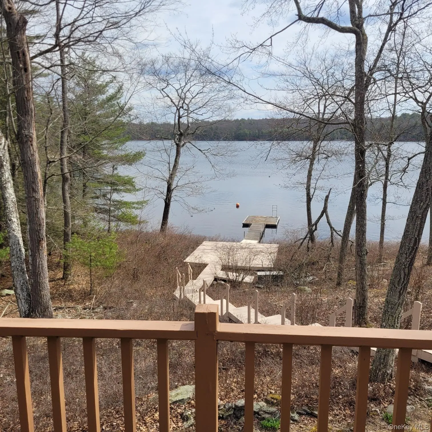 Stairs to private dock & lake access Stairs to private dock & lake access