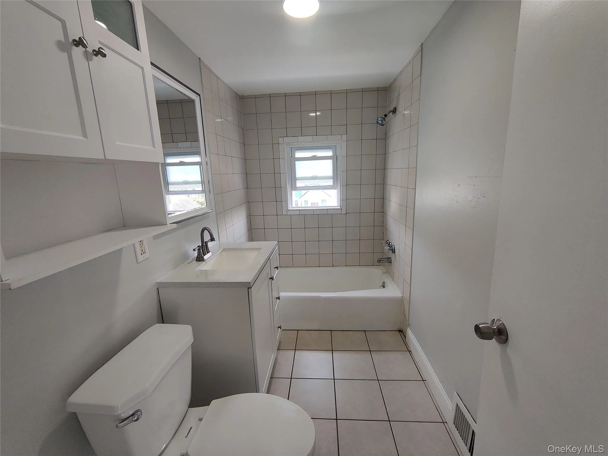 29 Harrison Street, Poughkeepsie, NY, 3 Bedrooms Bedrooms, 7 Rooms Rooms,1 BathroomBathrooms,Residential Lease,For Rent,Harrison,0,965807 29 Harrison Street, Poughkeepsie, NY, 3 Bedrooms Bedrooms, 7 Rooms Rooms,1 BathroomBathrooms,Residential Lease,For Rent,Harrison,0,965807