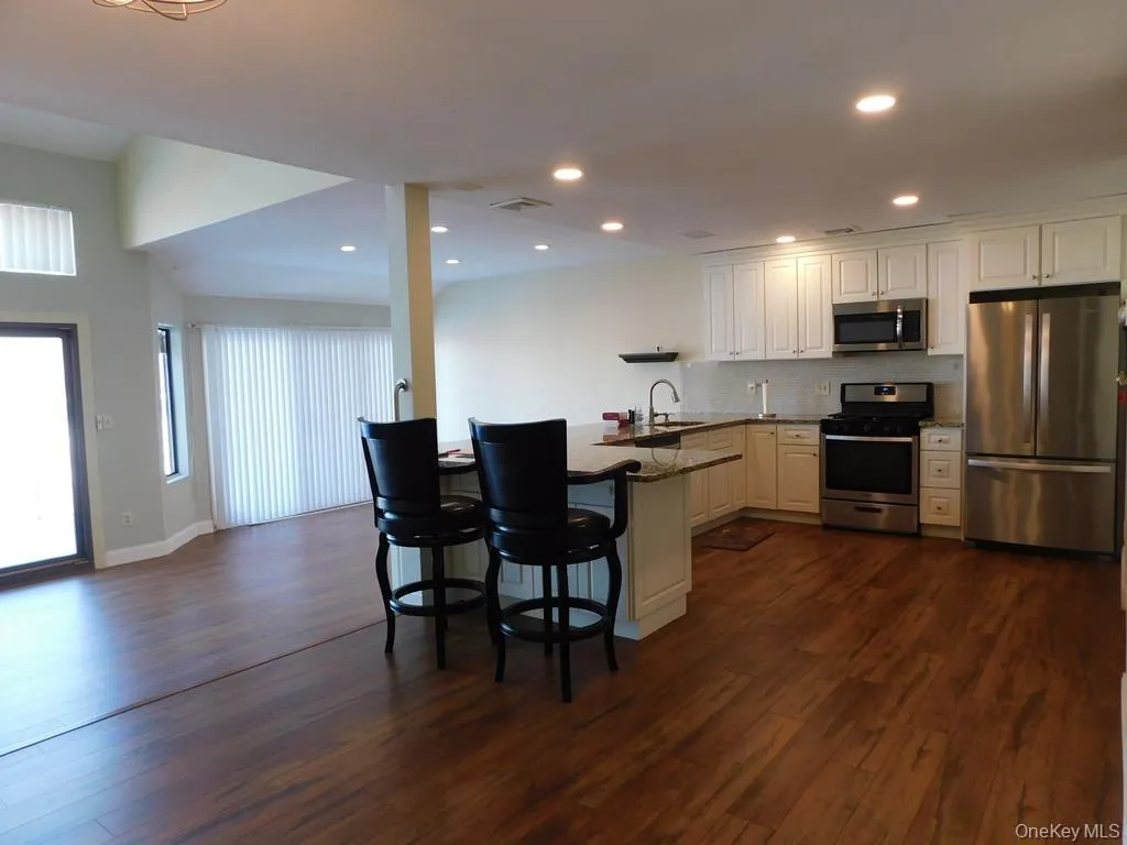 729 Hewitt Lane, New Windsor, NY, 2 Bedrooms Bedrooms, 5 Rooms Rooms,2 BathroomsBathrooms,Residential Lease,For Rent,Hewitt,0,965812 729 Hewitt Lane, New Windsor, NY, 2 Bedrooms Bedrooms, 5 Rooms Rooms,2 BathroomsBathrooms,Residential Lease,For Rent,Hewitt,0,965812