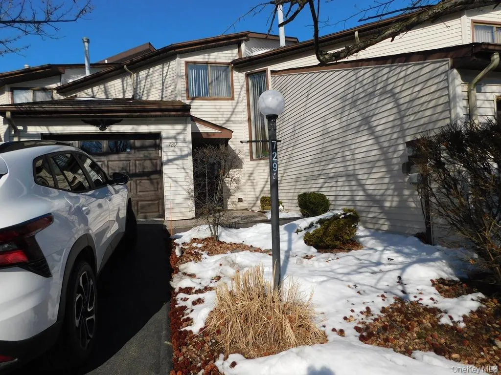 729 Hewitt Lane, New Windsor, NY, 2 Bedrooms Bedrooms, 5 Rooms Rooms,2 BathroomsBathrooms,Residential Lease,For Rent,Hewitt,0,965812 729 Hewitt Lane, New Windsor, NY, 2 Bedrooms Bedrooms, 5 Rooms Rooms,2 BathroomsBathrooms,Residential Lease,For Rent,Hewitt,0,965812