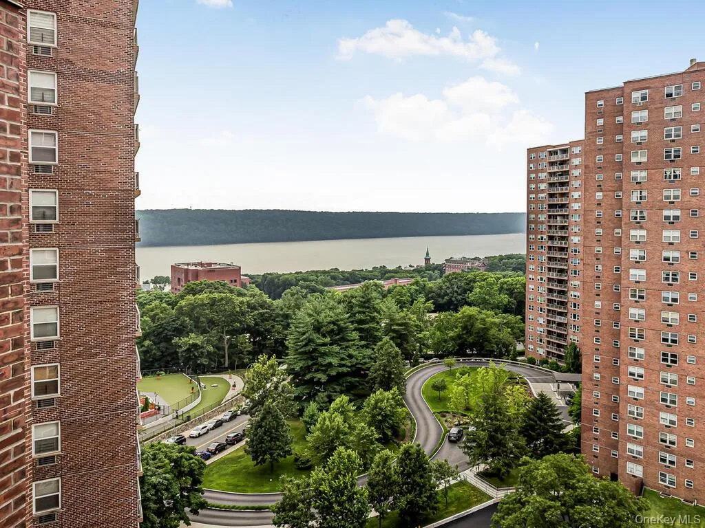 5800 Arlington Avenue, New York, NY, 1 Bedroom Bedrooms, 4 Rooms Rooms,1 BathroomBathrooms,Residential Sale,For Rent,Arlington,0,965814 5800 Arlington Avenue, New York, NY, 1 Bedroom Bedrooms, 4 Rooms Rooms,1 BathroomBathrooms,Residential Sale,For Rent,Arlington,0,965814