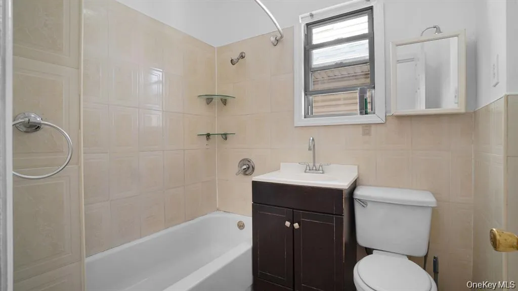 10743 Inwood Street, New York, NY, 3 Bedrooms Bedrooms, 6 Rooms Rooms,2 BathroomsBathrooms,Residential Lease,For Rent,Inwood,0,965821 10743 Inwood Street, New York, NY, 3 Bedrooms Bedrooms, 6 Rooms Rooms,2 BathroomsBathrooms,Residential Lease,For Rent,Inwood,0,965821