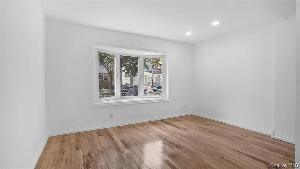 10743 Inwood Street, New York, NY, 3 Bedrooms Bedrooms, 6 Rooms Rooms,2 BathroomsBathrooms,Residential Lease,For Rent,Inwood,0,965821 10743 Inwood Street, New York, NY, 3 Bedrooms Bedrooms, 6 Rooms Rooms,2 BathroomsBathrooms,Residential Lease,For Rent,Inwood,0,965821