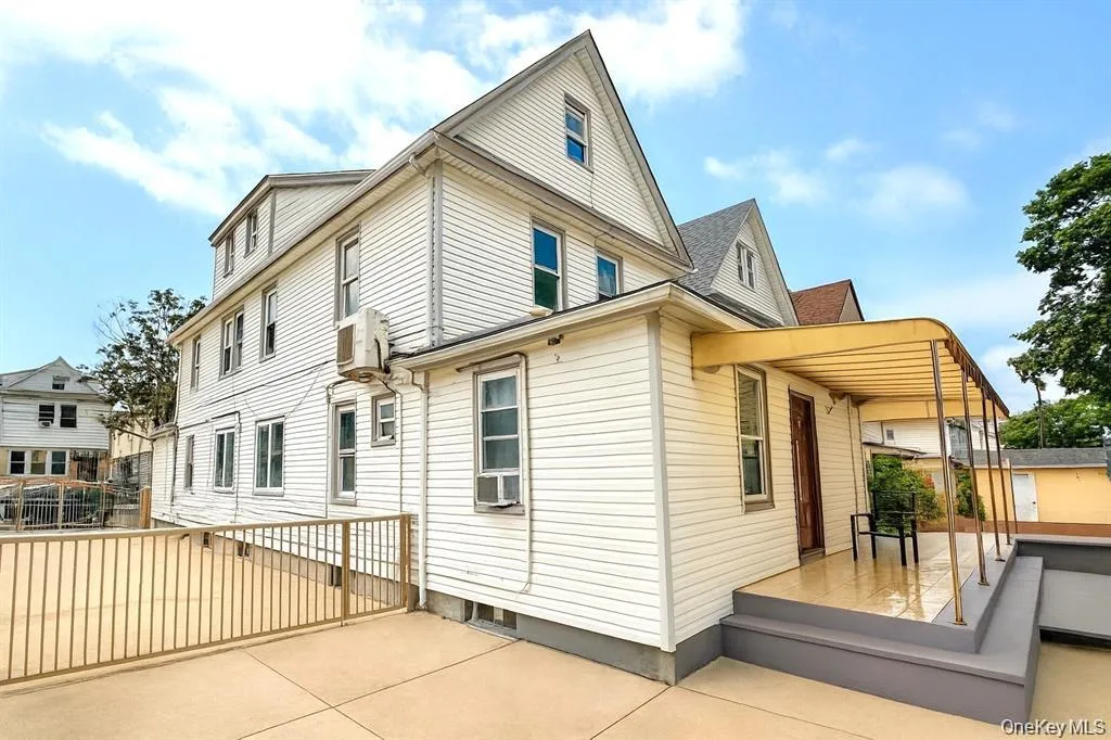 10743 Inwood Street, New York, NY, 3 Bedrooms Bedrooms, 6 Rooms Rooms,2 BathroomsBathrooms,Residential Lease,For Rent,Inwood,0,965821 10743 Inwood Street, New York, NY, 3 Bedrooms Bedrooms, 6 Rooms Rooms,2 BathroomsBathrooms,Residential Lease,For Rent,Inwood,0,965821