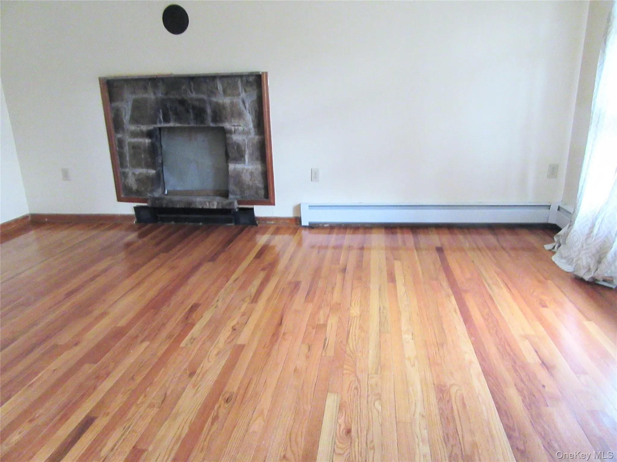 18 Station Road, Blooming Grove, NY, 3 Bedrooms Bedrooms, 5 Rooms Rooms,1 BathroomBathrooms,Residential Lease,For Rent,Station,0,965833 18 Station Road, Blooming Grove, NY, 3 Bedrooms Bedrooms, 5 Rooms Rooms,1 BathroomBathrooms,Residential Lease,For Rent,Station,0,965833