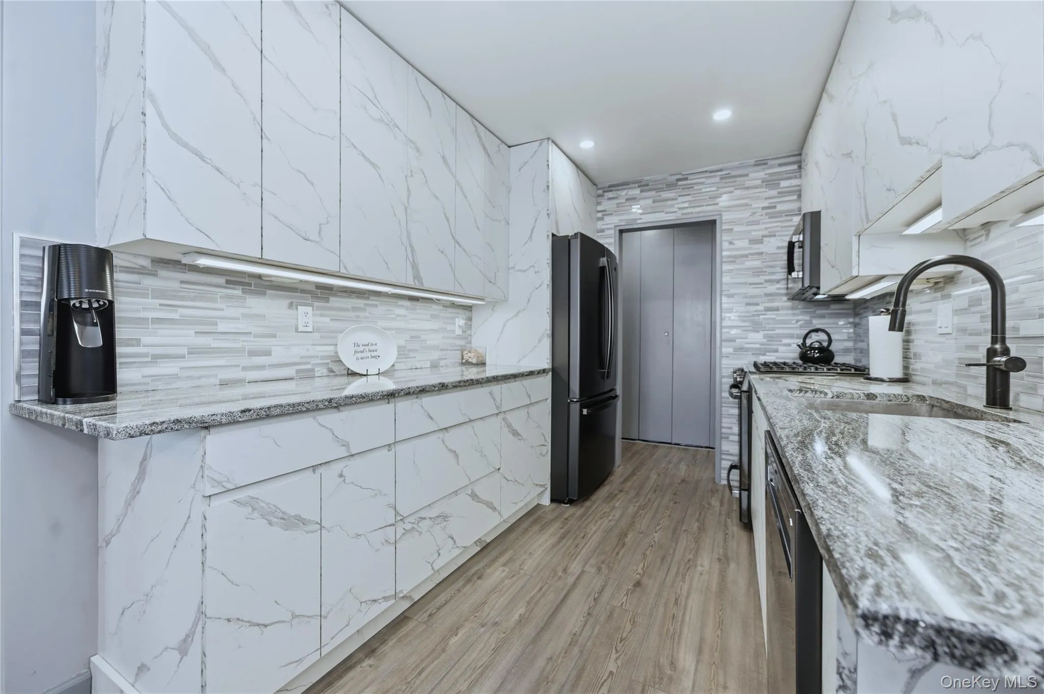522 Shore Road, Long Beach, NY, 2 Bedrooms Bedrooms, 6 Rooms Rooms,1 BathroomBathrooms,Residential,For Rent,Shore Road,0,965868 522 Shore Road, Long Beach, NY, 2 Bedrooms Bedrooms, 6 Rooms Rooms,1 BathroomBathrooms,Residential,For Rent,Shore Road,0,965868