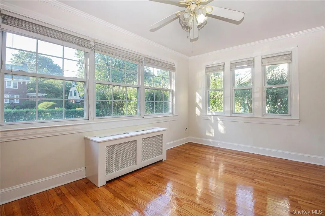 237 Coligni Avenue, New Rochelle, NY, 5 Bedrooms Bedrooms, 11 Rooms Rooms,3 BathroomsBathrooms,Residential,For Rent,Coligni,0,965870 237 Coligni Avenue, New Rochelle, NY, 5 Bedrooms Bedrooms, 11 Rooms Rooms,3 BathroomsBathrooms,Residential,For Rent,Coligni,0,965870