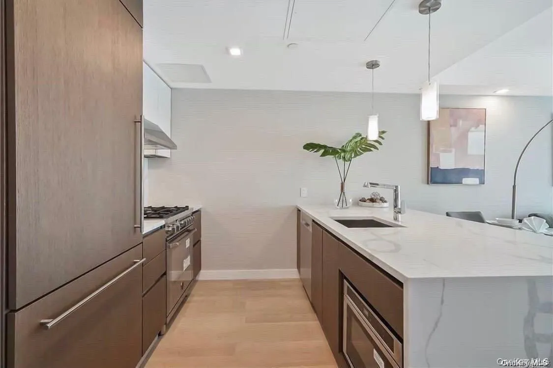 33-66 Farrington Street, New York, NY, 2 Bedrooms Bedrooms, 6 Rooms Rooms,2 BathroomsBathrooms,Residential Lease,For Rent,Farrington,0,965900 33-66 Farrington Street, New York, NY, 2 Bedrooms Bedrooms, 6 Rooms Rooms,2 BathroomsBathrooms,Residential Lease,For Rent,Farrington,0,965900