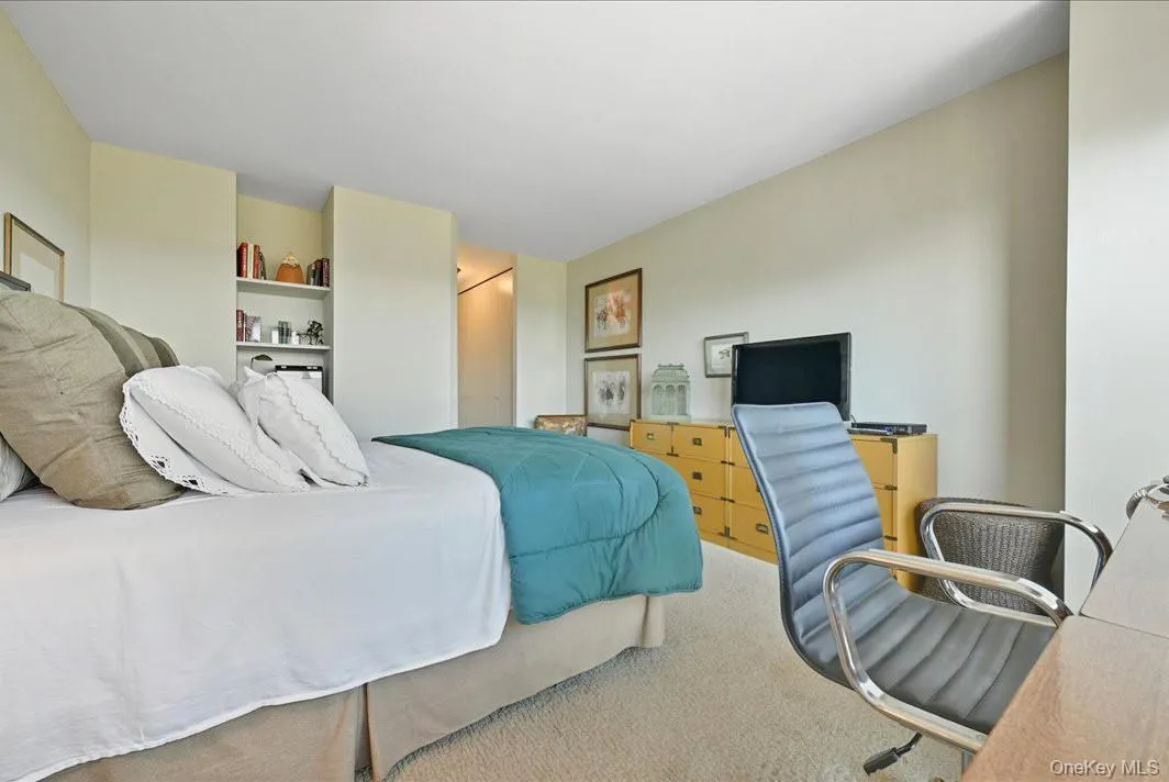 26910 Grand Central Parkway, New York, NY, 2 Bedrooms Bedrooms, 5 Rooms Rooms,2 BathroomsBathrooms,Residential,For Rent,Grand Central,0,965926 26910 Grand Central Parkway, New York, NY, 2 Bedrooms Bedrooms, 5 Rooms Rooms,2 BathroomsBathrooms,Residential,For Rent,Grand Central,0,965926