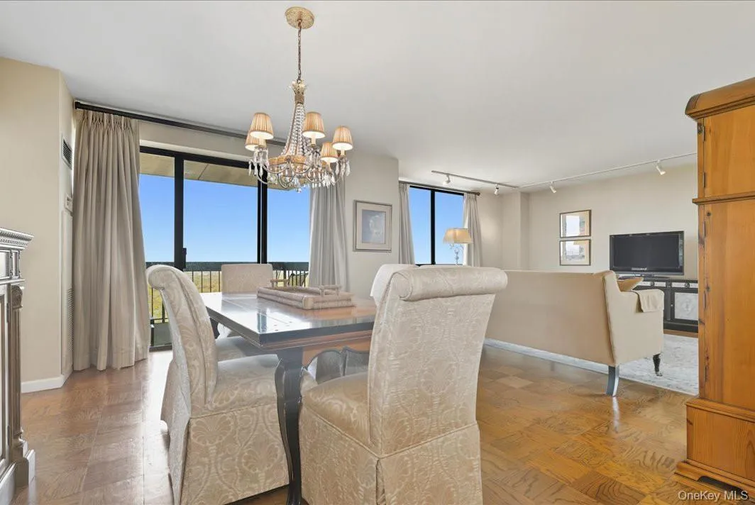 26910 Grand Central Parkway, New York, NY, 2 Bedrooms Bedrooms, 5 Rooms Rooms,2 BathroomsBathrooms,Residential,For Rent,Grand Central,0,965926 26910 Grand Central Parkway, New York, NY, 2 Bedrooms Bedrooms, 5 Rooms Rooms,2 BathroomsBathrooms,Residential,For Rent,Grand Central,0,965926