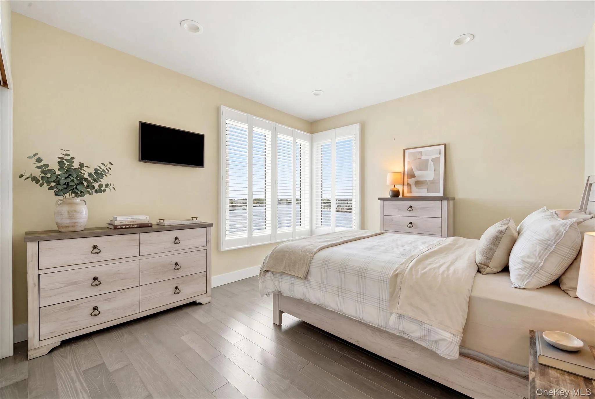 298 Lido Promenade, Babylon, NY, 5 Bedrooms Bedrooms, 10 Rooms Rooms,3 BathroomsBathrooms,Residential,For Rent,Lido Promenade,0,965982 298 Lido Promenade, Babylon, NY, 5 Bedrooms Bedrooms, 10 Rooms Rooms,3 BathroomsBathrooms,Residential,For Rent,Lido Promenade,0,965982