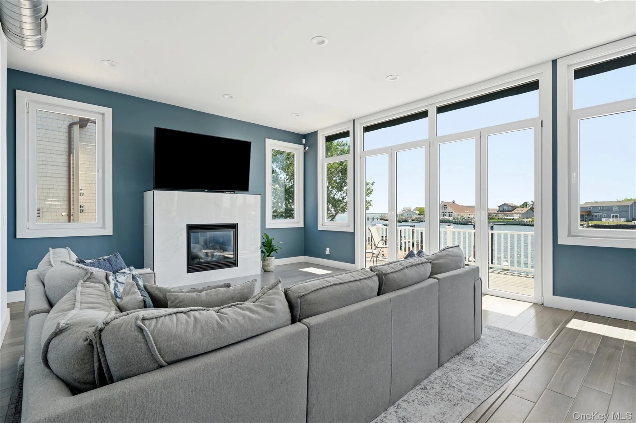 298 Lido Promenade, Babylon, NY, 5 Bedrooms Bedrooms, 10 Rooms Rooms,3 BathroomsBathrooms,Residential,For Rent,Lido Promenade,0,965982 298 Lido Promenade, Babylon, NY, 5 Bedrooms Bedrooms, 10 Rooms Rooms,3 BathroomsBathrooms,Residential,For Rent,Lido Promenade,0,965982