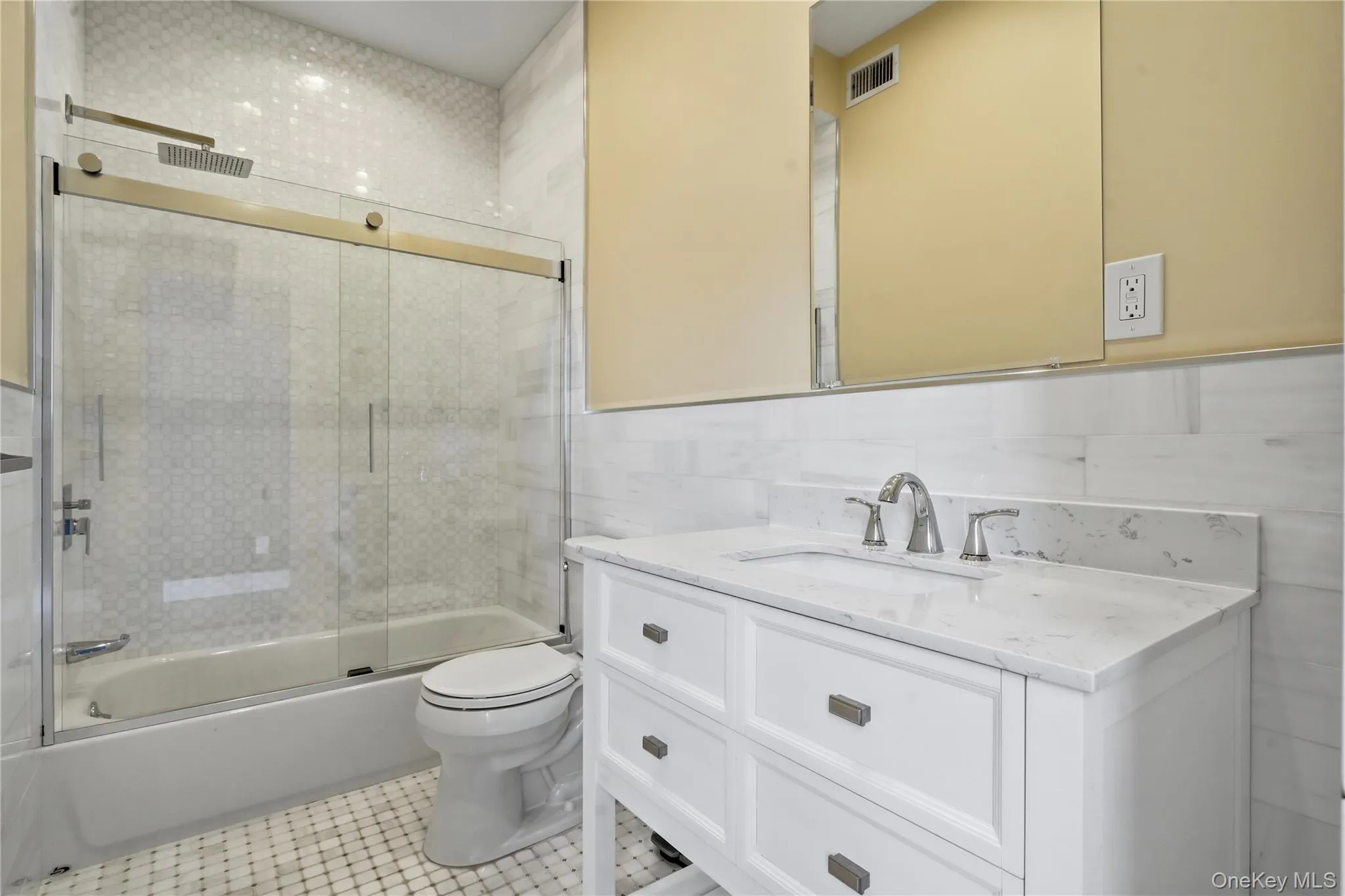 298 Lido Promenade, Babylon, NY, 5 Bedrooms Bedrooms, 10 Rooms Rooms,3 BathroomsBathrooms,Residential,For Rent,Lido Promenade,0,965982 298 Lido Promenade, Babylon, NY, 5 Bedrooms Bedrooms, 10 Rooms Rooms,3 BathroomsBathrooms,Residential,For Rent,Lido Promenade,0,965982