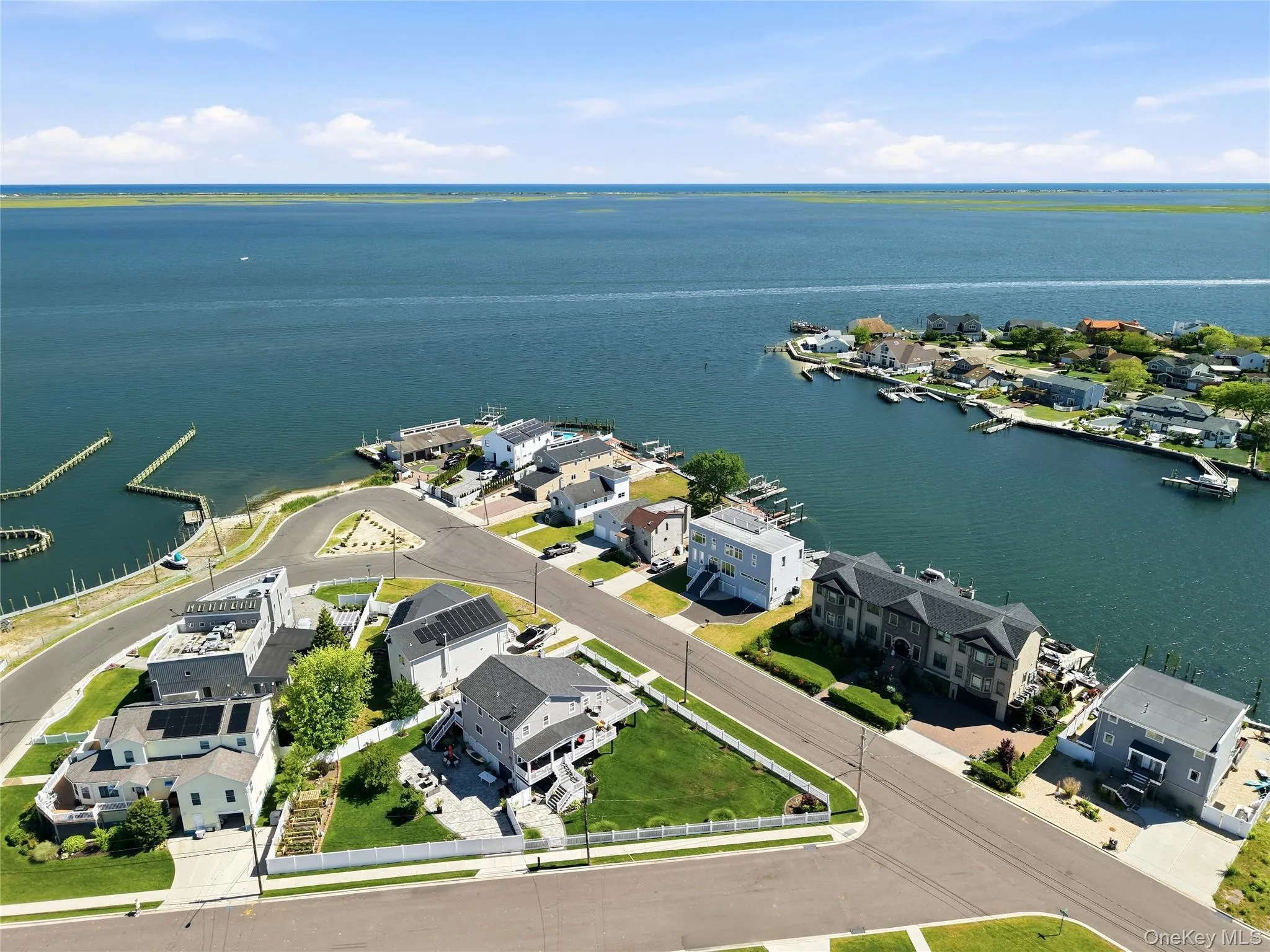 298 Lido Promenade, Babylon, NY, 5 Bedrooms Bedrooms, 10 Rooms Rooms,3 BathroomsBathrooms,Residential,For Rent,Lido Promenade,0,965982 298 Lido Promenade, Babylon, NY, 5 Bedrooms Bedrooms, 10 Rooms Rooms,3 BathroomsBathrooms,Residential,For Rent,Lido Promenade,0,965982