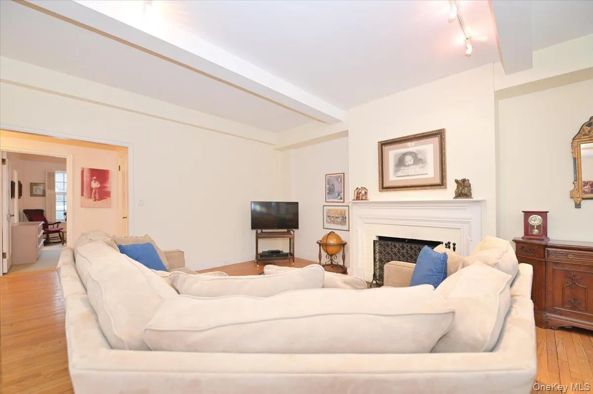Large Living Room with Fireplace Large Living Room with Fireplace
