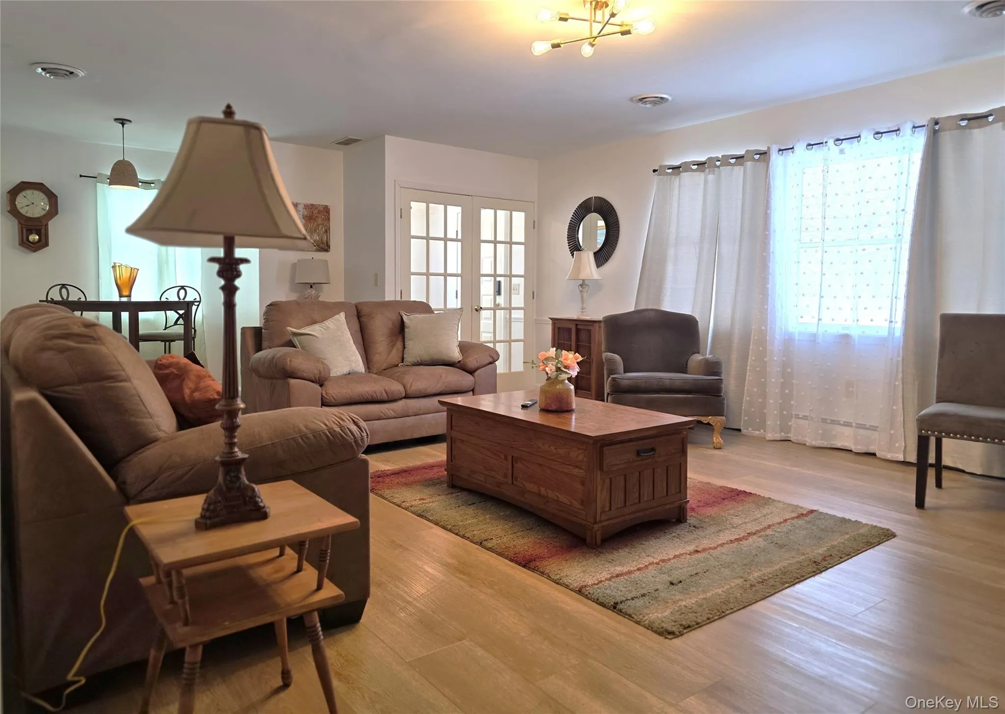 90 West Market, Red Hook, NY, 3 Bedrooms Bedrooms, 6 Rooms Rooms,2 BathroomsBathrooms,Residential Lease,For Rent,West Market,0,966020 90 West Market, Red Hook, NY, 3 Bedrooms Bedrooms, 6 Rooms Rooms,2 BathroomsBathrooms,Residential Lease,For Rent,West Market,0,966020