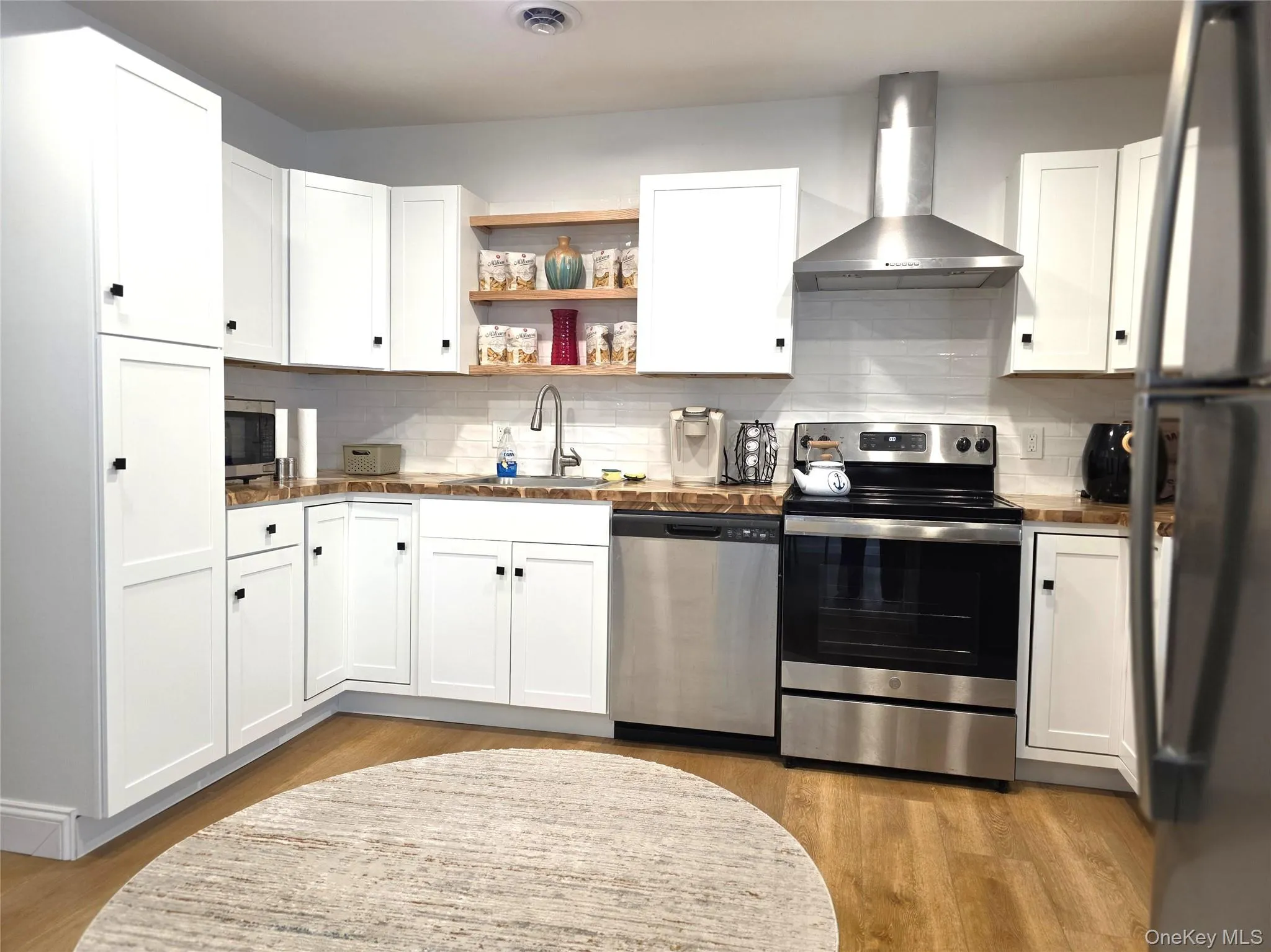 90 West Market, Red Hook, NY, 3 Bedrooms Bedrooms, 6 Rooms Rooms,2 BathroomsBathrooms,Residential Lease,For Rent,West Market,0,966020 90 West Market, Red Hook, NY, 3 Bedrooms Bedrooms, 6 Rooms Rooms,2 BathroomsBathrooms,Residential Lease,For Rent,West Market,0,966020