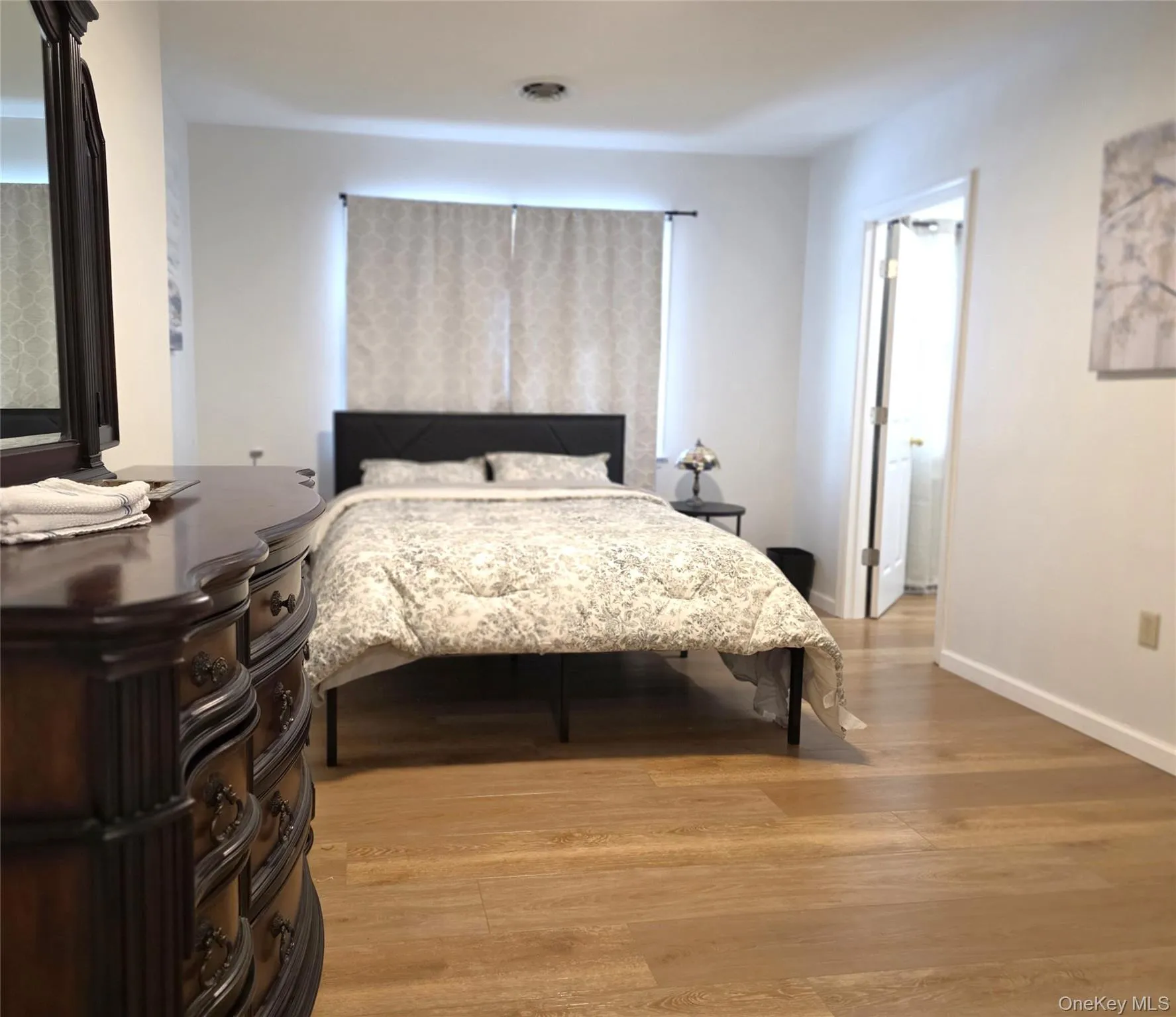 90 West Market, Red Hook, NY, 3 Bedrooms Bedrooms, 6 Rooms Rooms,2 BathroomsBathrooms,Residential Lease,For Rent,West Market,0,966020 90 West Market, Red Hook, NY, 3 Bedrooms Bedrooms, 6 Rooms Rooms,2 BathroomsBathrooms,Residential Lease,For Rent,West Market,0,966020