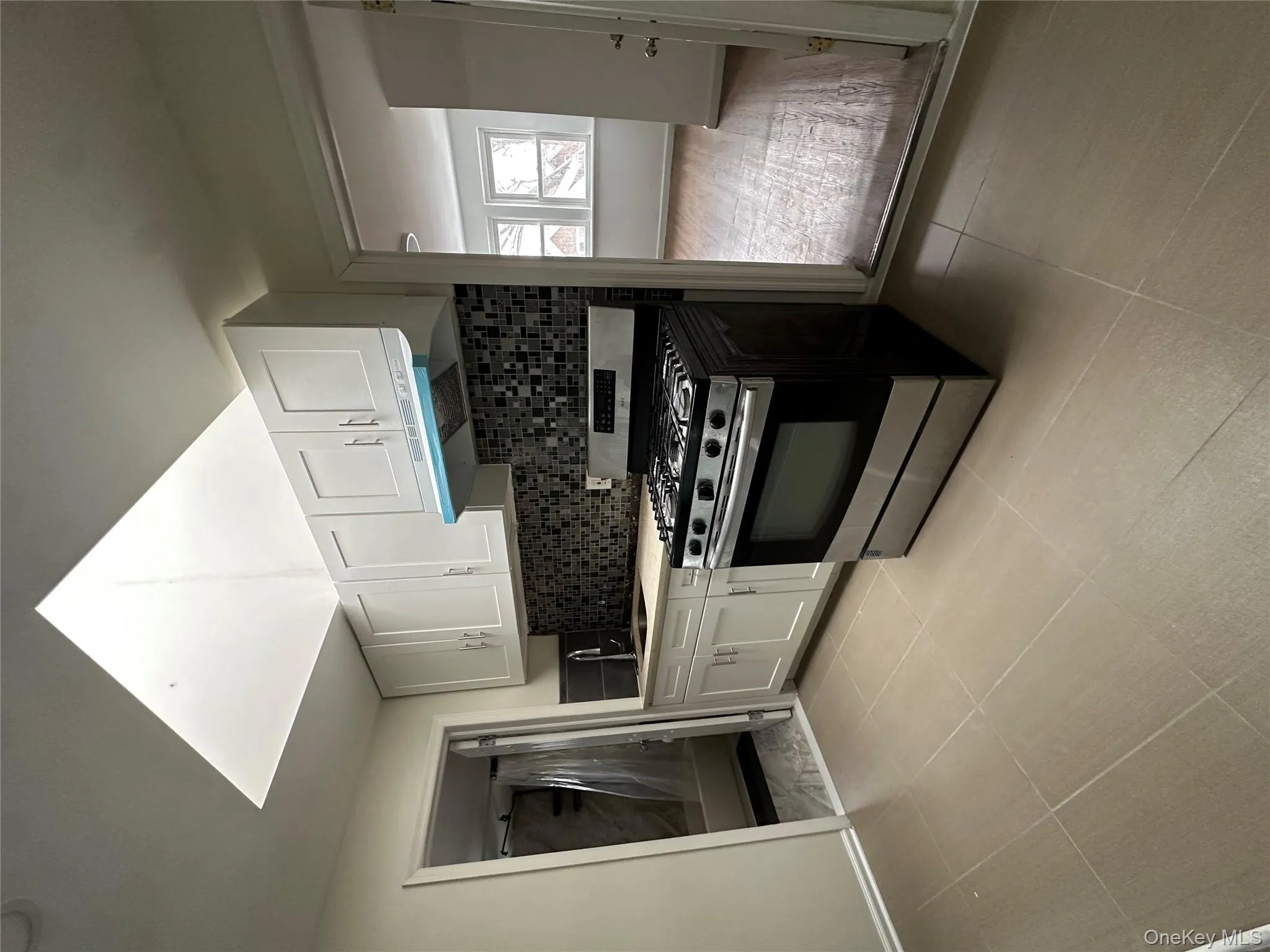 3324 89th Street, New York, NY, 3 Bedrooms Bedrooms, 5 Rooms Rooms,1 BathroomBathrooms,Residential Lease,For Rent,89th,0,966041 3324 89th Street, New York, NY, 3 Bedrooms Bedrooms, 5 Rooms Rooms,1 BathroomBathrooms,Residential Lease,For Rent,89th,0,966041