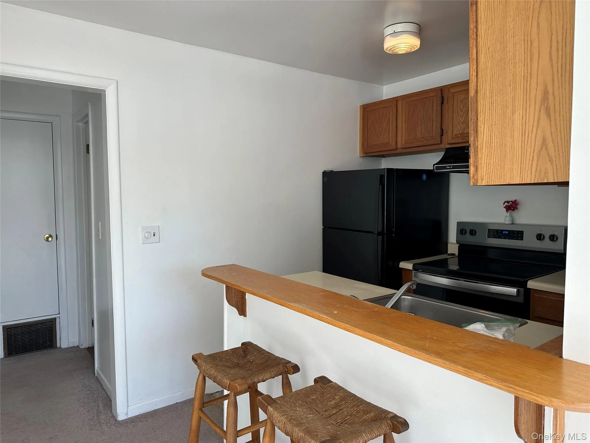 165 Ulster Avenue, Saugerties, NY, 1 Bedroom Bedrooms, 3 Rooms Rooms,1 BathroomBathrooms,Residential Lease,For Rent,Ulster,0,966045 165 Ulster Avenue, Saugerties, NY, 1 Bedroom Bedrooms, 3 Rooms Rooms,1 BathroomBathrooms,Residential Lease,For Rent,Ulster,0,966045