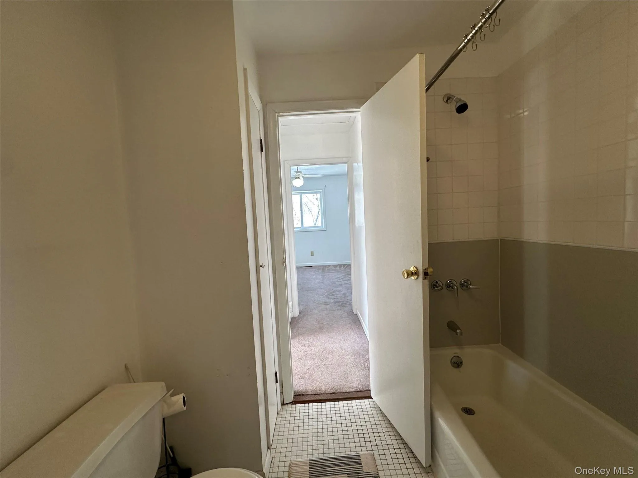 165 Ulster Avenue, Saugerties, NY, 1 Bedroom Bedrooms, 3 Rooms Rooms,1 BathroomBathrooms,Residential Lease,For Rent,Ulster,0,966045 165 Ulster Avenue, Saugerties, NY, 1 Bedroom Bedrooms, 3 Rooms Rooms,1 BathroomBathrooms,Residential Lease,For Rent,Ulster,0,966045