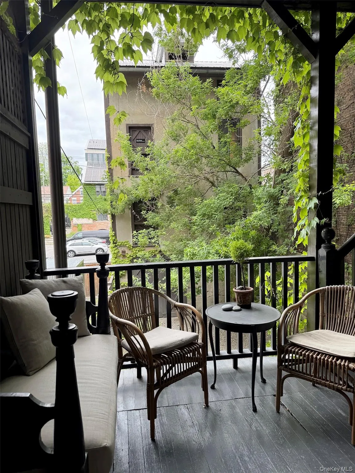 362 1/2 Warren Street, Hudson, NY, 4 Rooms Rooms,1 BathroomBathrooms,Residential Lease,For Rent,Warren,0,966058 362 1/2 Warren Street, Hudson, NY, 4 Rooms Rooms,1 BathroomBathrooms,Residential Lease,For Rent,Warren,0,966058