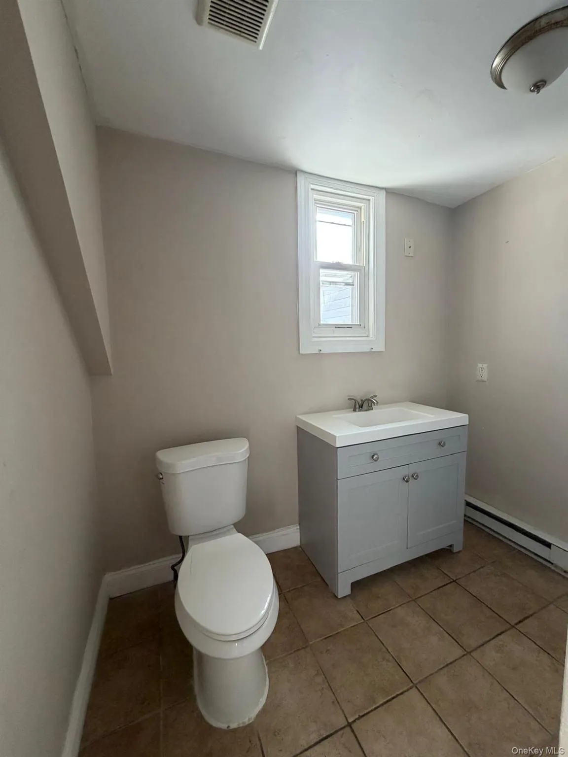 13 Hammersley Avenue, Poughkeepsie, NY, 2 Bedrooms Bedrooms, 4 Rooms Rooms,1 BathroomBathrooms,Residential Lease,For Rent,Hammersley,0,966071 13 Hammersley Avenue, Poughkeepsie, NY, 2 Bedrooms Bedrooms, 4 Rooms Rooms,1 BathroomBathrooms,Residential Lease,For Rent,Hammersley,0,966071