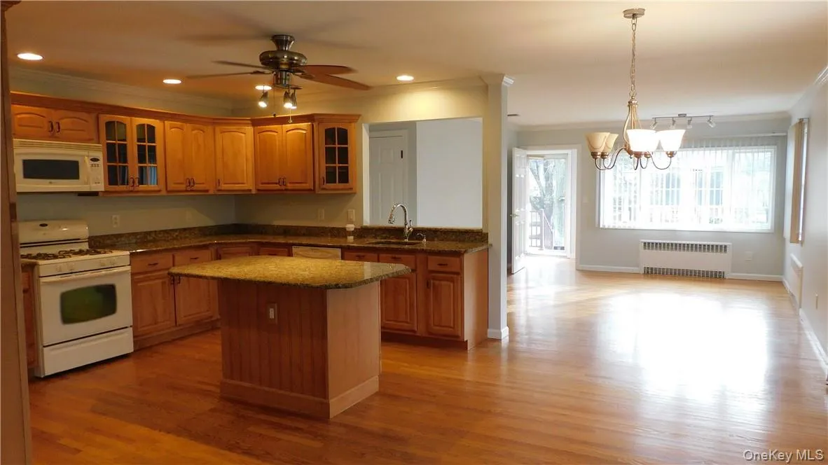 10 Nauraushaun Road, Orangetown, NY, 3 Bedrooms Bedrooms, 7 Rooms Rooms,2 BathroomsBathrooms,Residential Lease,For Rent,Nauraushaun,0,966092 10 Nauraushaun Road, Orangetown, NY, 3 Bedrooms Bedrooms, 7 Rooms Rooms,2 BathroomsBathrooms,Residential Lease,For Rent,Nauraushaun,0,966092