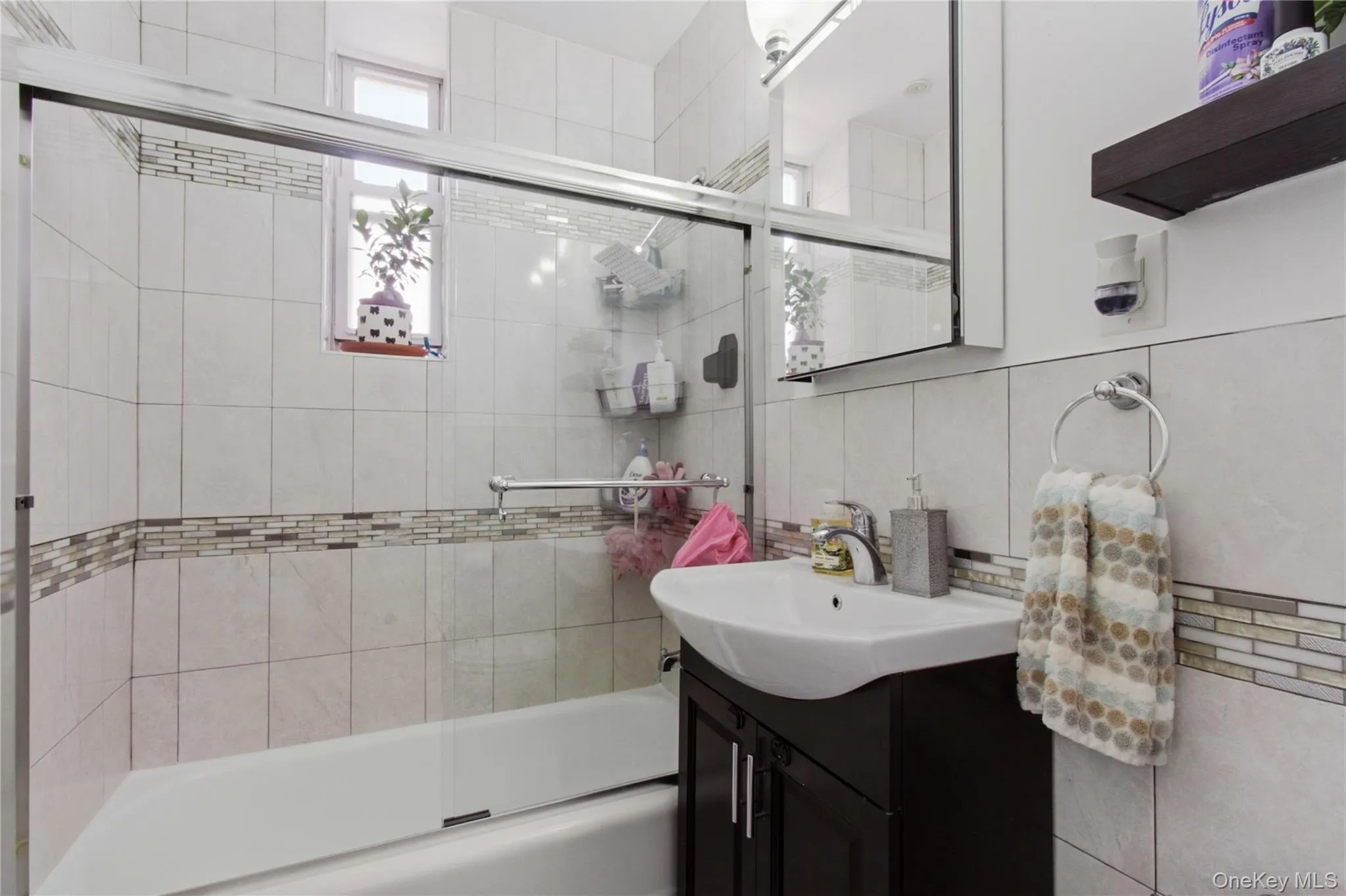 245 Rumsey Road, Yonkers, NY, 1 Bedroom Bedrooms, 3 Rooms Rooms,1 BathroomBathrooms,Residential,For Rent,Rumsey,0,KEY966095 245 Rumsey Road, Yonkers, NY, 1 Bedroom Bedrooms, 3 Rooms Rooms,1 BathroomBathrooms,Residential,For Rent,Rumsey,0,KEY966095