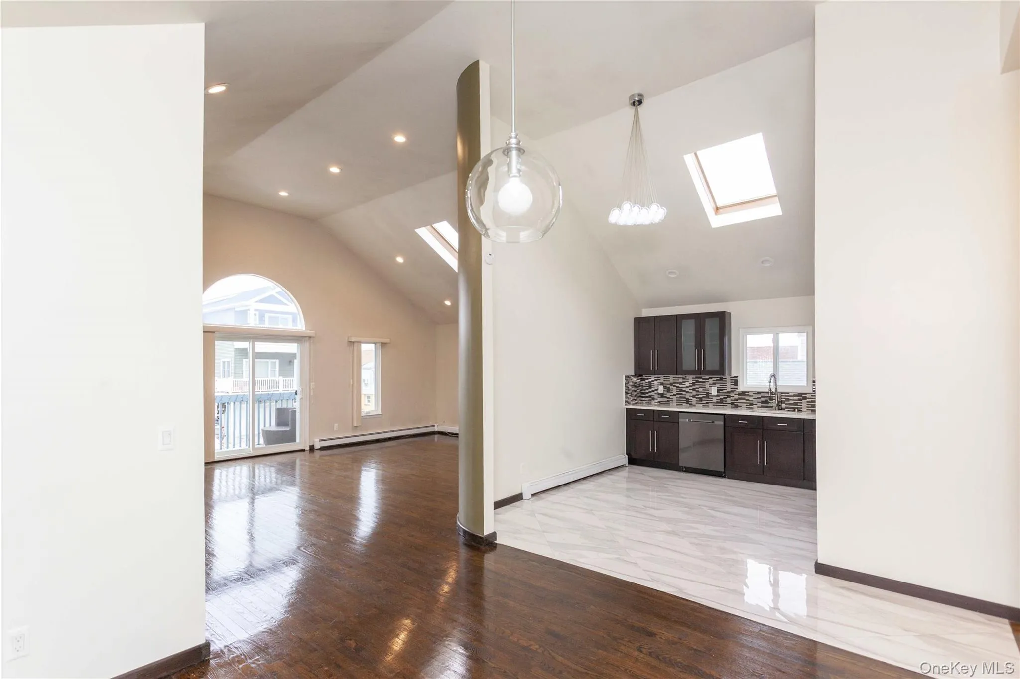 428 Harrison Street, Long Beach, NY, 3 Bedrooms Bedrooms, 5 Rooms Rooms,2 BathroomsBathrooms,Residential Lease,For Rent,Harrison,0,966102 428 Harrison Street, Long Beach, NY, 3 Bedrooms Bedrooms, 5 Rooms Rooms,2 BathroomsBathrooms,Residential Lease,For Rent,Harrison,0,966102