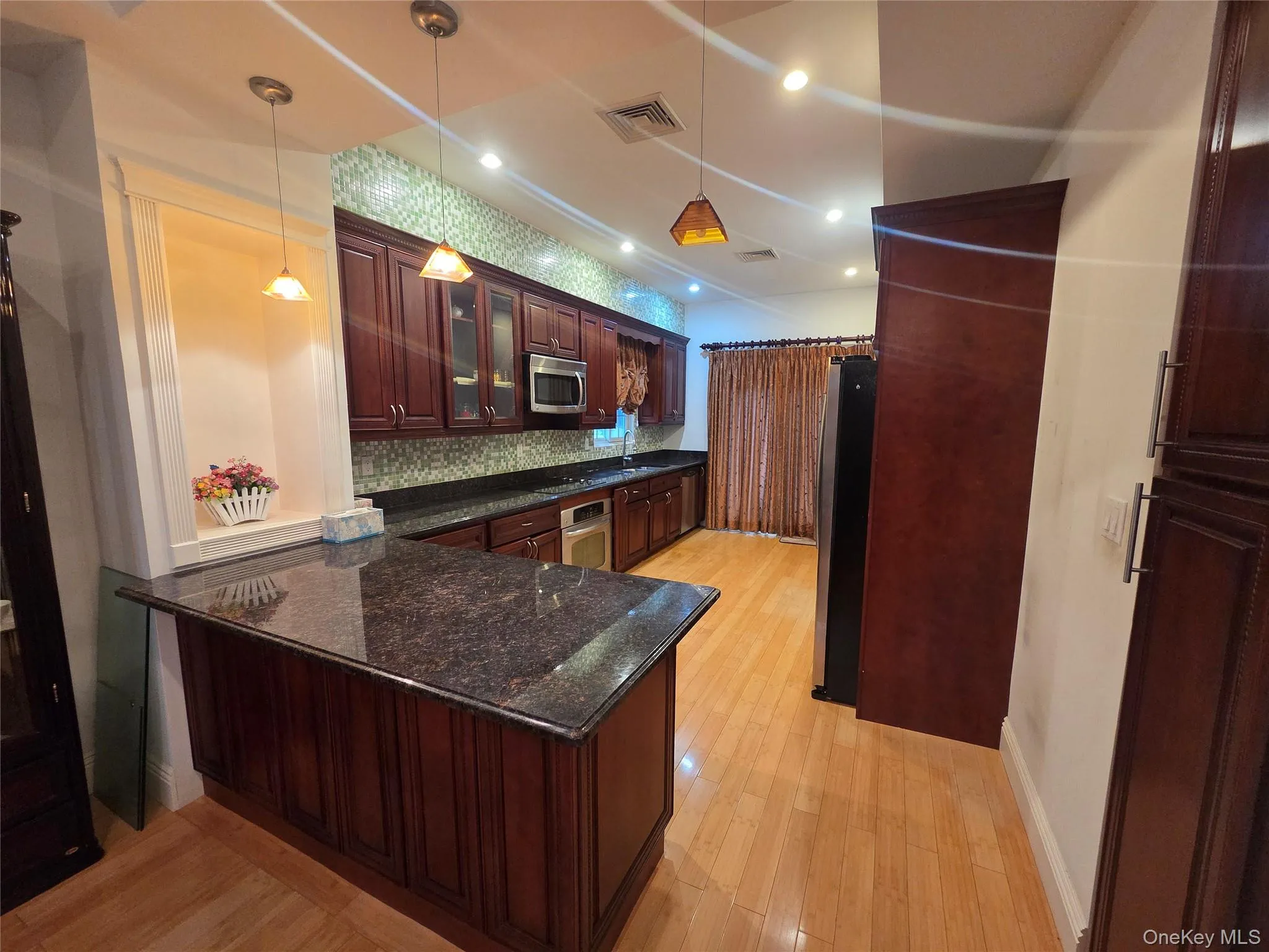 35-62 168th Street, New York, NY, 3 Bedrooms Bedrooms, 7 Rooms Rooms,2 BathroomsBathrooms,Residential,For Rent,168th,0,KEY966137 35-62 168th Street, New York, NY, 3 Bedrooms Bedrooms, 7 Rooms Rooms,2 BathroomsBathrooms,Residential,For Rent,168th,0,KEY966137