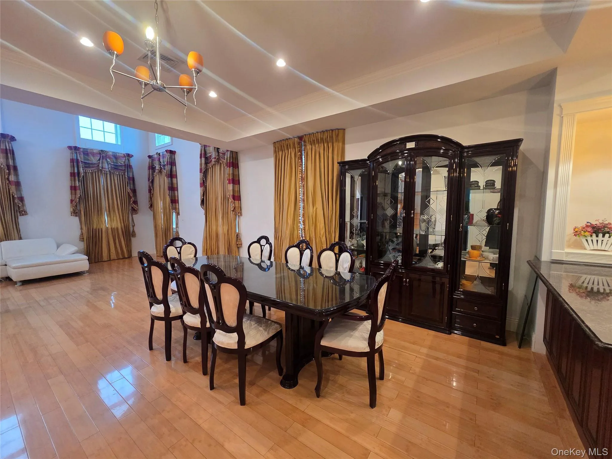 35-62 168th Street, New York, NY, 3 Bedrooms Bedrooms, 7 Rooms Rooms,2 BathroomsBathrooms,Residential,For Rent,168th,0,966137 35-62 168th Street, New York, NY, 3 Bedrooms Bedrooms, 7 Rooms Rooms,2 BathroomsBathrooms,Residential,For Rent,168th,0,966137