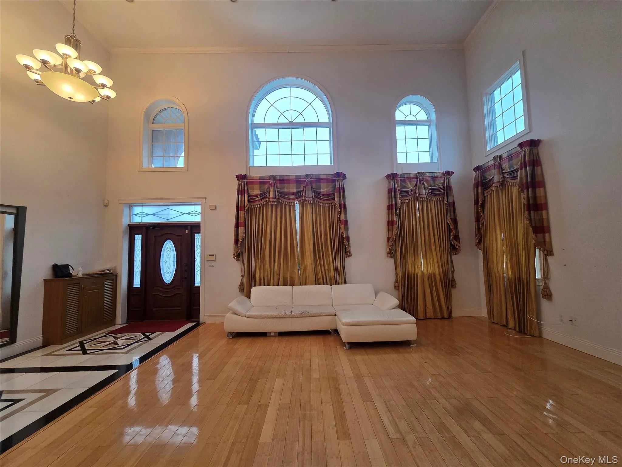 35-62 168th Street, New York, NY, 3 Bedrooms Bedrooms, 7 Rooms Rooms,2 BathroomsBathrooms,Residential,For Rent,168th,0,KEY966137 35-62 168th Street, New York, NY, 3 Bedrooms Bedrooms, 7 Rooms Rooms,2 BathroomsBathrooms,Residential,For Rent,168th,0,KEY966137