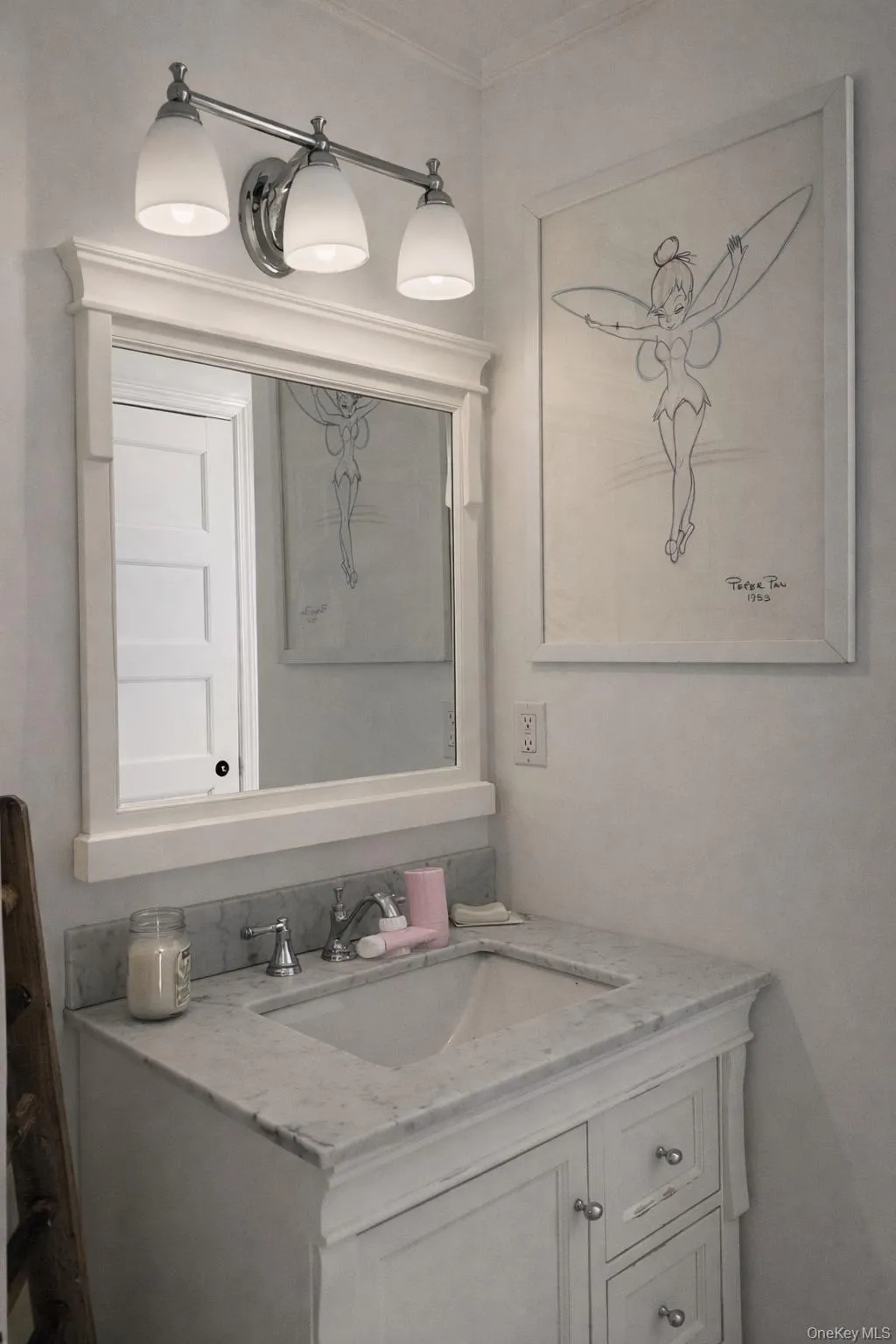 Bathroom with vanity Bathroom with vanity