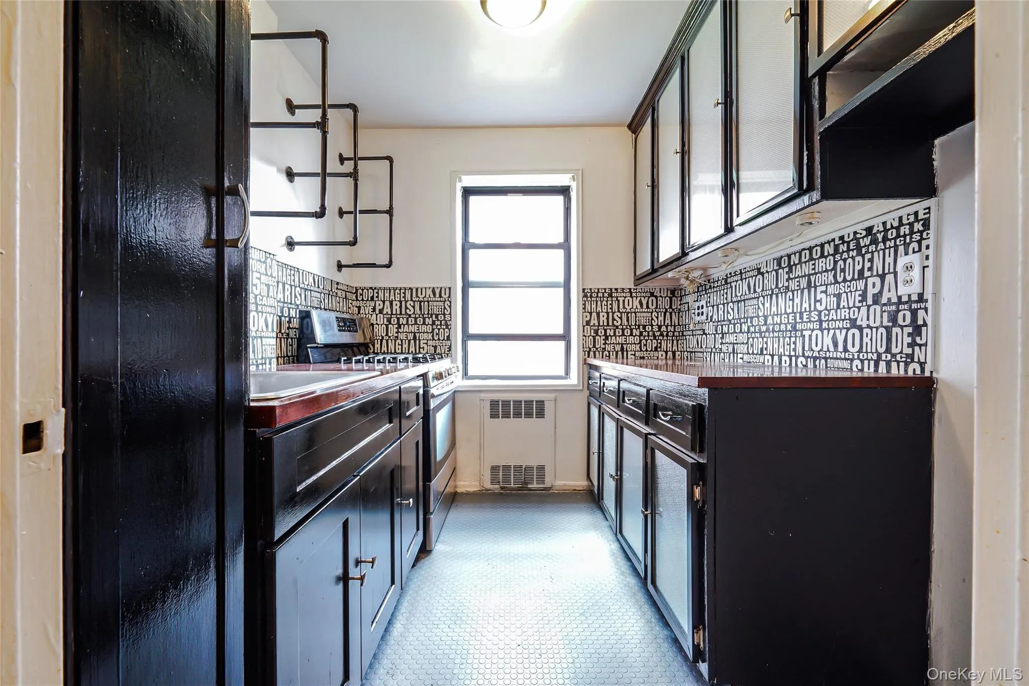 1 Fisher Drive, Mount Vernon, NY, 1 Bedroom Bedrooms, 4 Rooms Rooms,1 BathroomBathrooms,Residential,For Rent,Fisher Drive,0,966149 1 Fisher Drive, Mount Vernon, NY, 1 Bedroom Bedrooms, 4 Rooms Rooms,1 BathroomBathrooms,Residential,For Rent,Fisher Drive,0,966149