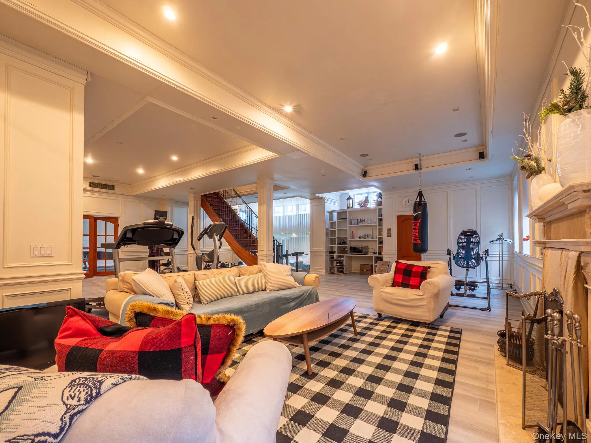 18461 Radnor Road, New York, NY, 5 Bedrooms Bedrooms, 20 Rooms Rooms,7 BathroomsBathrooms,Residential,For Rent,Radnor,0,966166 18461 Radnor Road, New York, NY, 5 Bedrooms Bedrooms, 20 Rooms Rooms,7 BathroomsBathrooms,Residential,For Rent,Radnor,0,966166