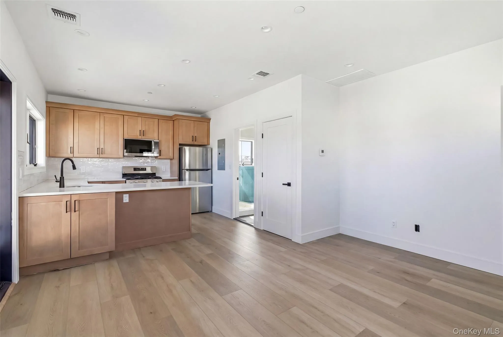 56 Suffolk Road, Hempstead, NY, 1 Bedroom Bedrooms, 3 Rooms Rooms,1 BathroomBathrooms,Residential Lease,For Rent,Suffolk,0,966169 56 Suffolk Road, Hempstead, NY, 1 Bedroom Bedrooms, 3 Rooms Rooms,1 BathroomBathrooms,Residential Lease,For Rent,Suffolk,0,966169