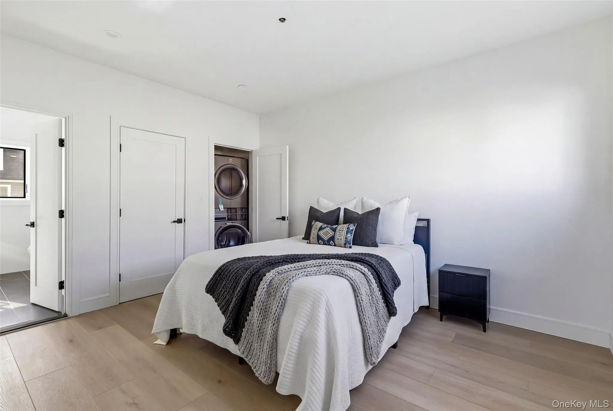 56 Suffolk Road, Hempstead, NY, 1 Bedroom Bedrooms, 3 Rooms Rooms,1 BathroomBathrooms,Residential Lease,For Rent,Suffolk,0,966169 56 Suffolk Road, Hempstead, NY, 1 Bedroom Bedrooms, 3 Rooms Rooms,1 BathroomBathrooms,Residential Lease,For Rent,Suffolk,0,966169