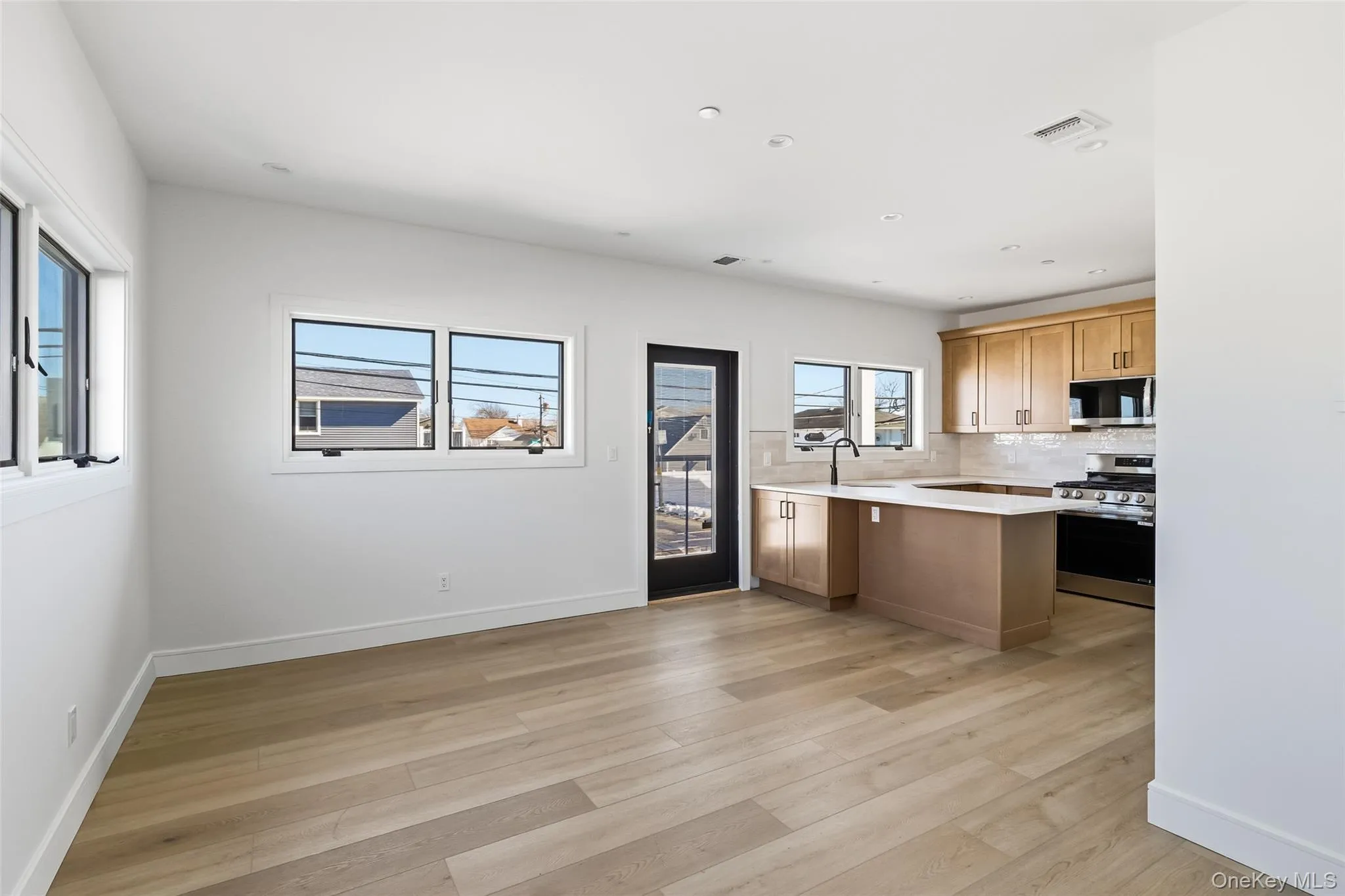 56 Suffolk Road, Hempstead, NY, 1 Bedroom Bedrooms, 3 Rooms Rooms,1 BathroomBathrooms,Residential Lease,For Rent,Suffolk,0,966169 56 Suffolk Road, Hempstead, NY, 1 Bedroom Bedrooms, 3 Rooms Rooms,1 BathroomBathrooms,Residential Lease,For Rent,Suffolk,0,966169