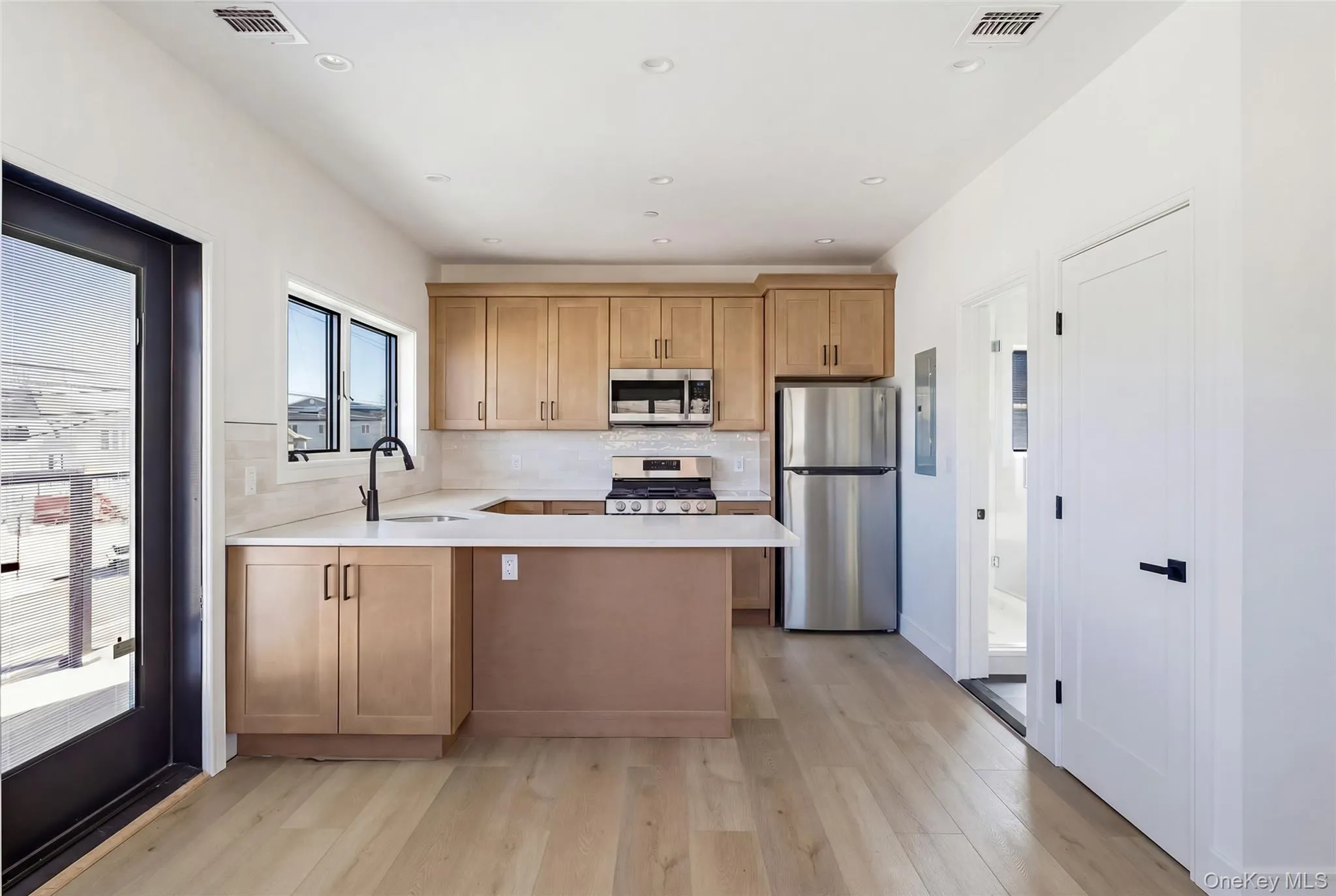 56 Suffolk Road, Hempstead, NY, 1 Bedroom Bedrooms, 3 Rooms Rooms,1 BathroomBathrooms,Residential Lease,For Rent,Suffolk,0,966169 56 Suffolk Road, Hempstead, NY, 1 Bedroom Bedrooms, 3 Rooms Rooms,1 BathroomBathrooms,Residential Lease,For Rent,Suffolk,0,966169