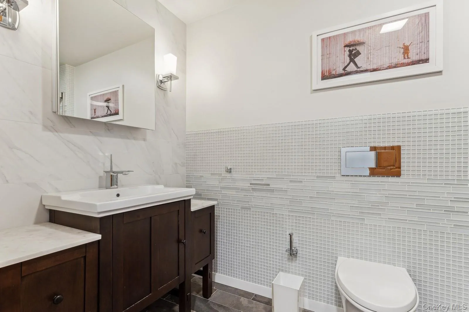 Hall Bath - Photo 1 Hall Bath - Photo 1