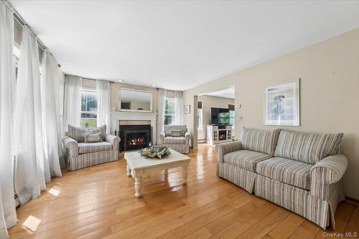 27 Pugsley Parkway, Cortlandt, NY, 3 Bedrooms Bedrooms, 10 Rooms Rooms,3 BathroomsBathrooms,Residential,For Rent,Pugsley,0,966174 27 Pugsley Parkway, Cortlandt, NY, 3 Bedrooms Bedrooms, 10 Rooms Rooms,3 BathroomsBathrooms,Residential,For Rent,Pugsley,0,966174