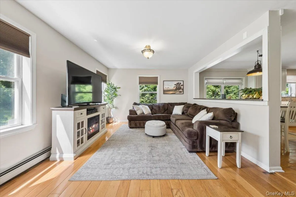 27 Pugsley Parkway, Cortlandt, NY, 3 Bedrooms Bedrooms, 10 Rooms Rooms,3 BathroomsBathrooms,Residential,For Rent,Pugsley,0,966174 27 Pugsley Parkway, Cortlandt, NY, 3 Bedrooms Bedrooms, 10 Rooms Rooms,3 BathroomsBathrooms,Residential,For Rent,Pugsley,0,966174