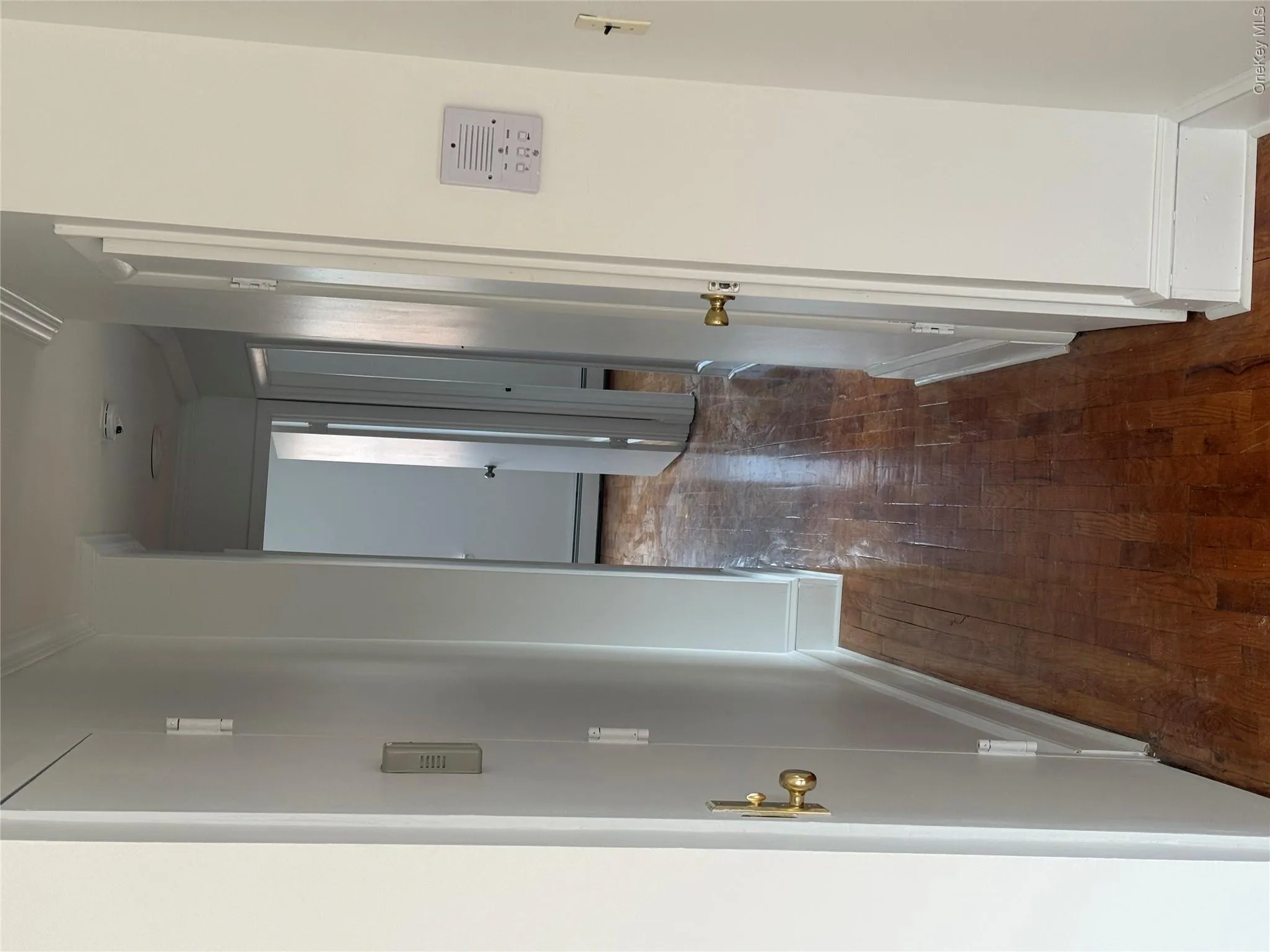 3550 Palmer Avenue, New York, NY, 3 Bedrooms Bedrooms, 7 Rooms Rooms,2 BathroomsBathrooms,Residential Lease,For Rent,Palmer,0,966188 3550 Palmer Avenue, New York, NY, 3 Bedrooms Bedrooms, 7 Rooms Rooms,2 BathroomsBathrooms,Residential Lease,For Rent,Palmer,0,966188