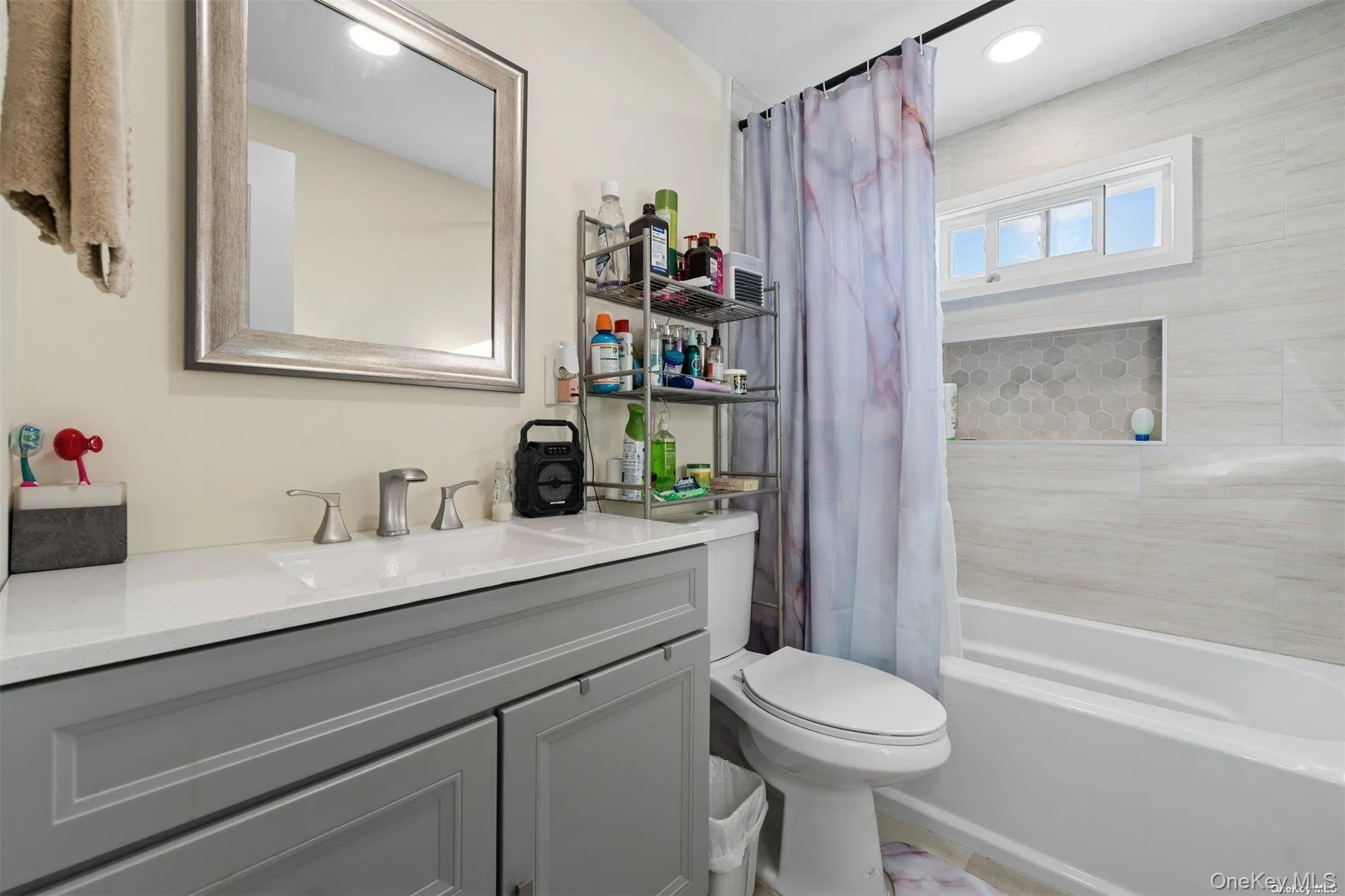 733 14th Street, West Babylon, NY, 2 Bedrooms Bedrooms, 4 Rooms Rooms,1 BathroomBathrooms,Residential Lease,For Rent,14th,0,966209 733 14th Street, West Babylon, NY, 2 Bedrooms Bedrooms, 4 Rooms Rooms,1 BathroomBathrooms,Residential Lease,For Rent,14th,0,966209